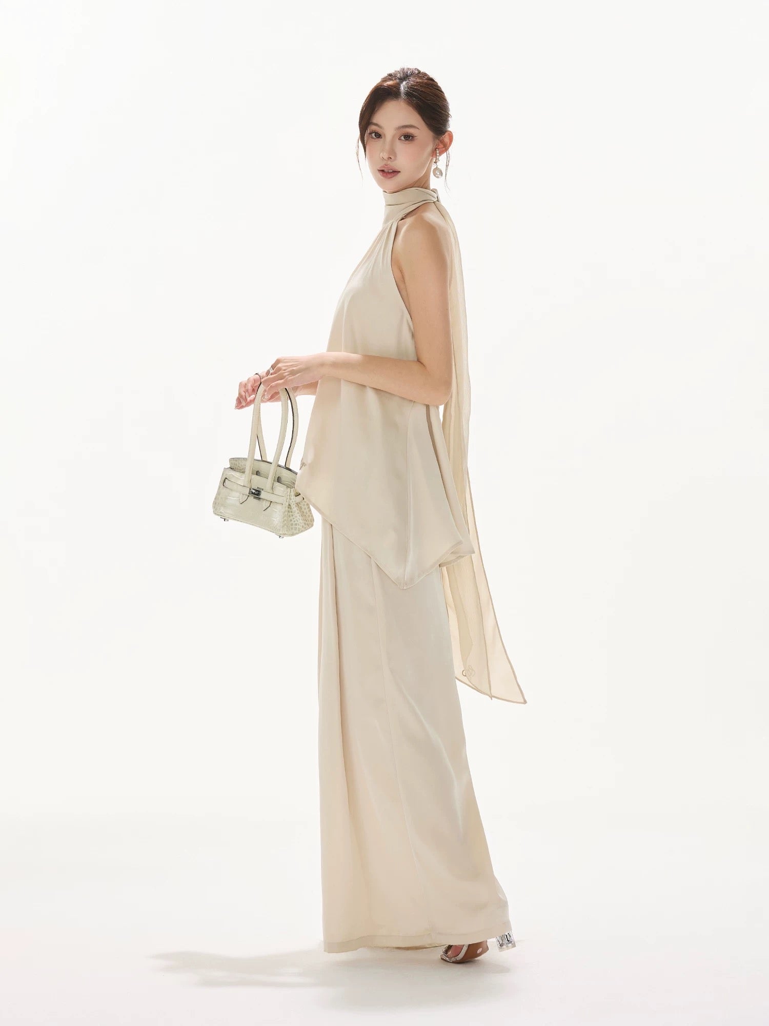 CYNR Satin ribbon irregular neck top