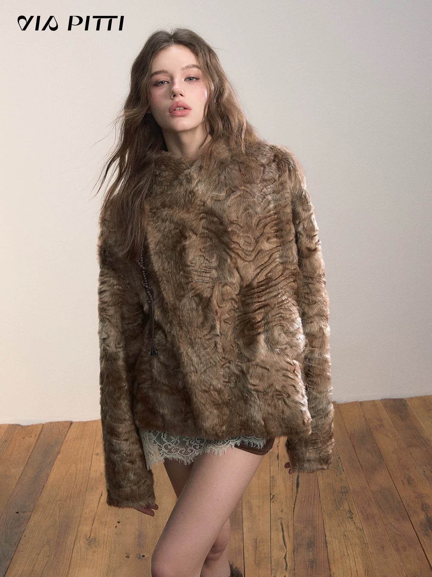 VIA PITTI VIADC598 Embossed large lapel faux fur jacket