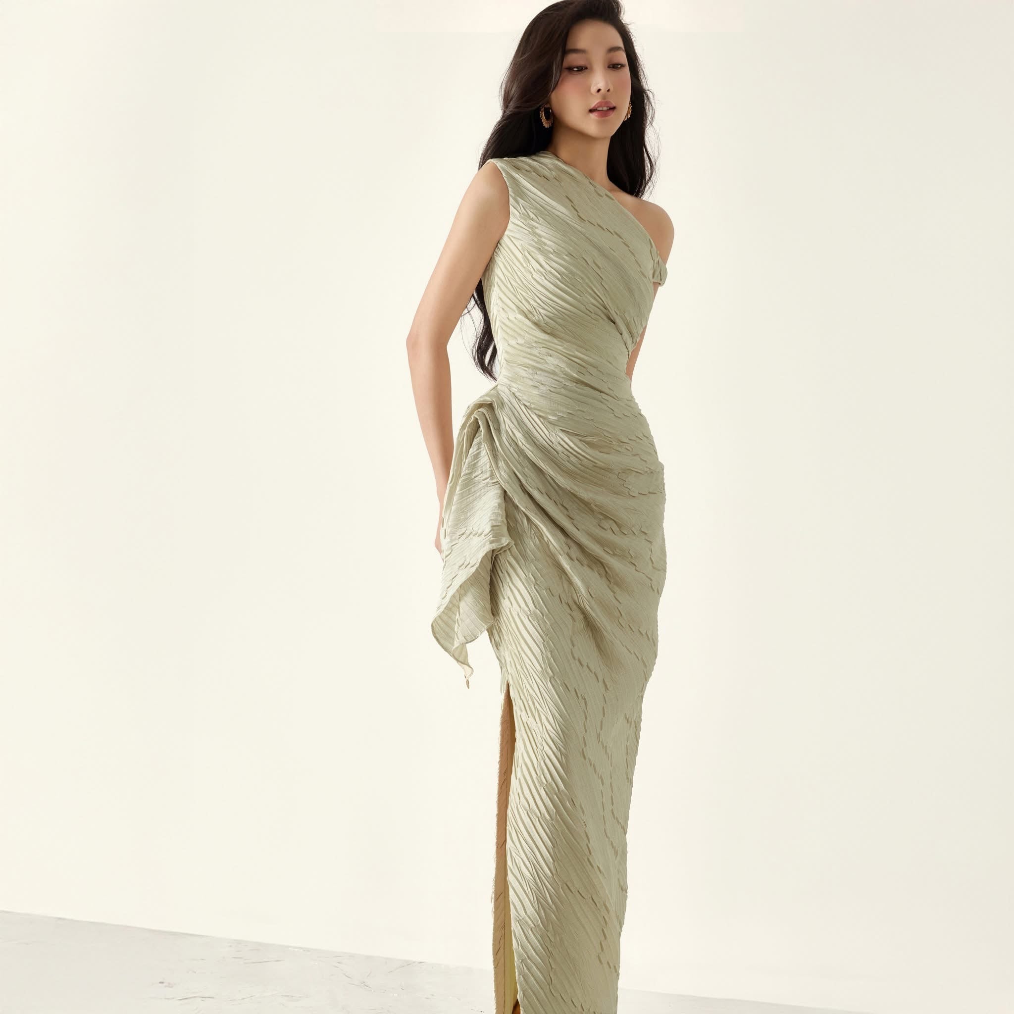 BYDENIO Oliver asymmetric drapping bodycon dress