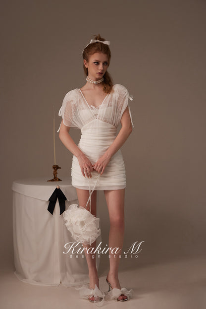 Kirakira.M White 2-picec set of deep v coller dress +lace bra set