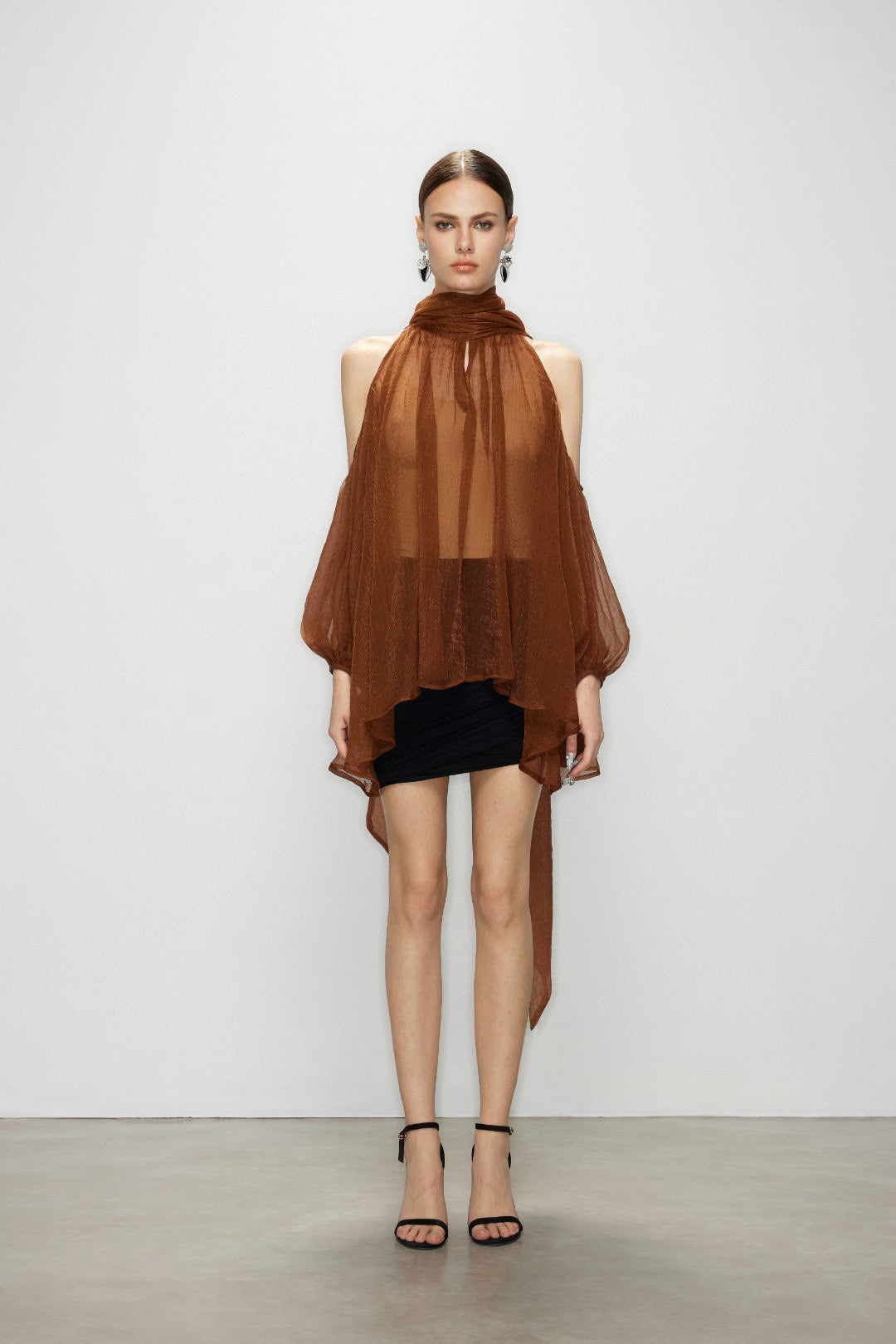 Artel Retro AR-25AW-SHT010 Airy off shoulder top (Brown)