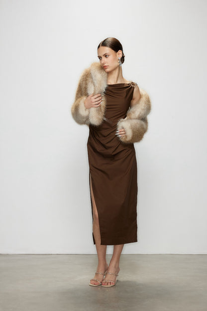 Artel Retro AR-25AW-DR004 One shoulder slit slim fit dress (Brown)
