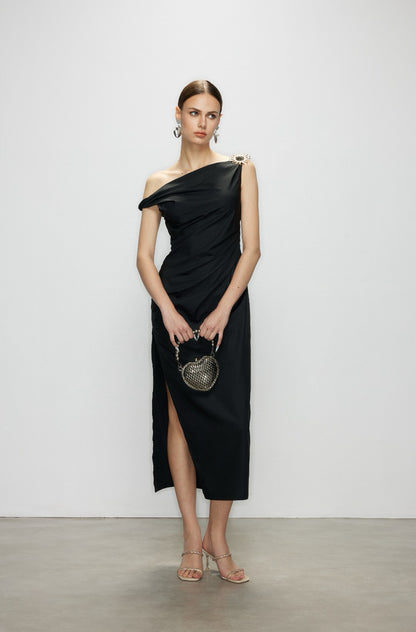 Artel Retro AR-25AW-DR003 One shoulder slit slim fit dress (Black)