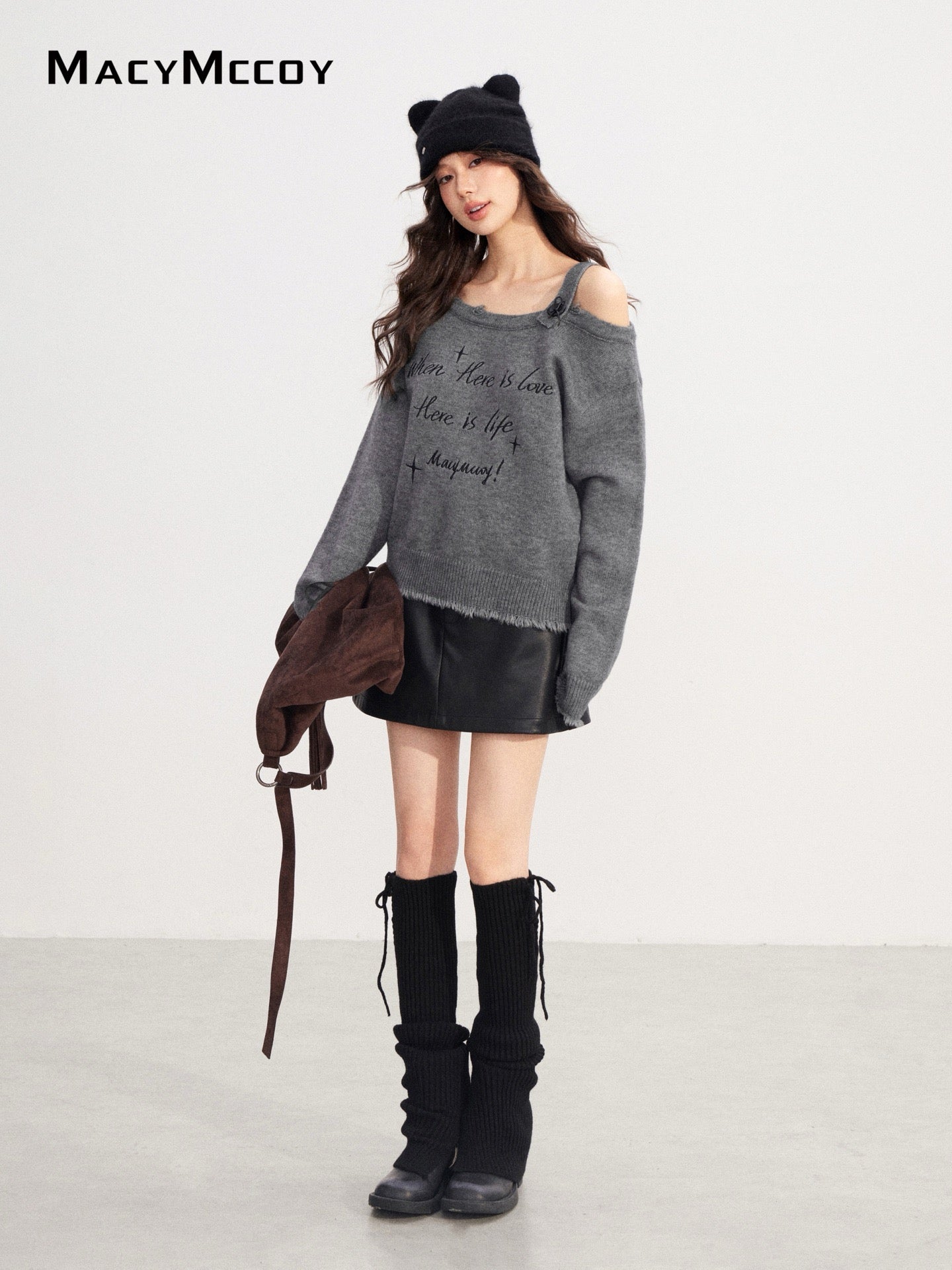 MacyMccoy MMC2025233 Off shoulder embroidered sweater