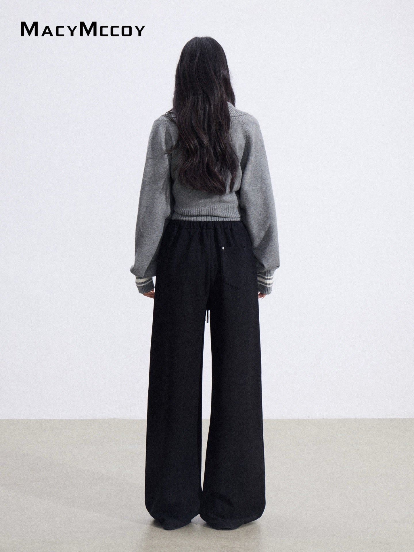 MacyMccoy MMC2026008 Bent knife hanging loose pants