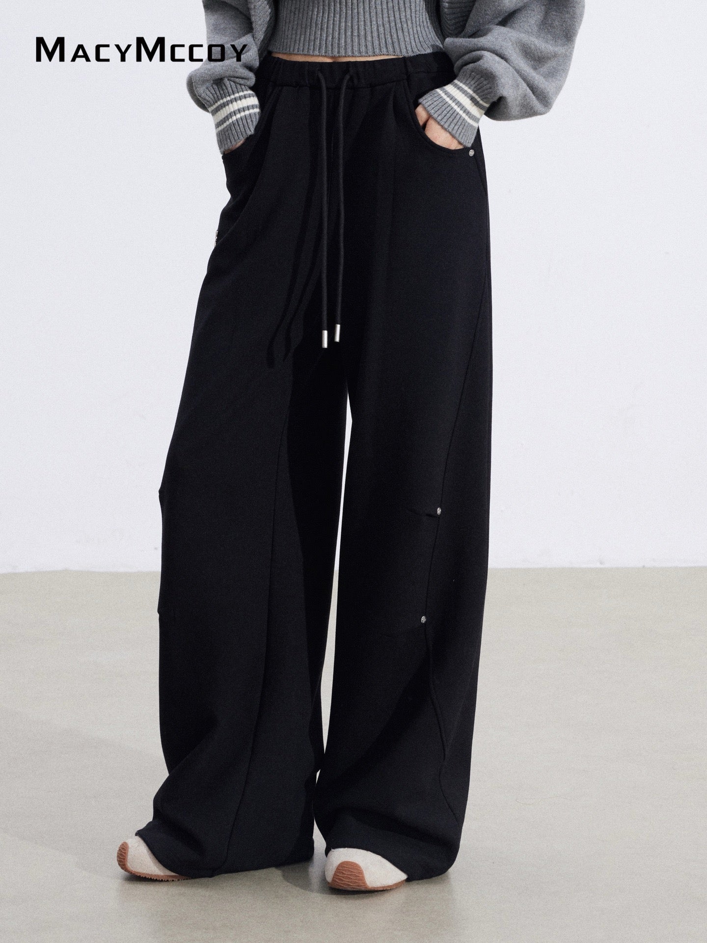 MacyMccoy MMC2026008 Bent knife hanging loose pants