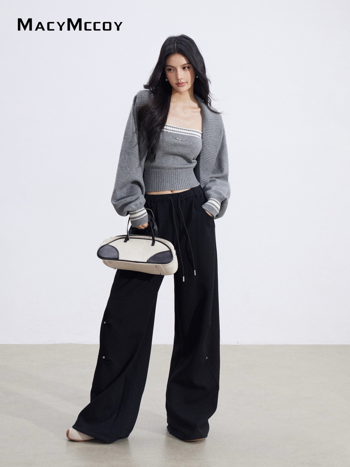 MacyMccoy MMC2026008 Bent knife hanging loose pants