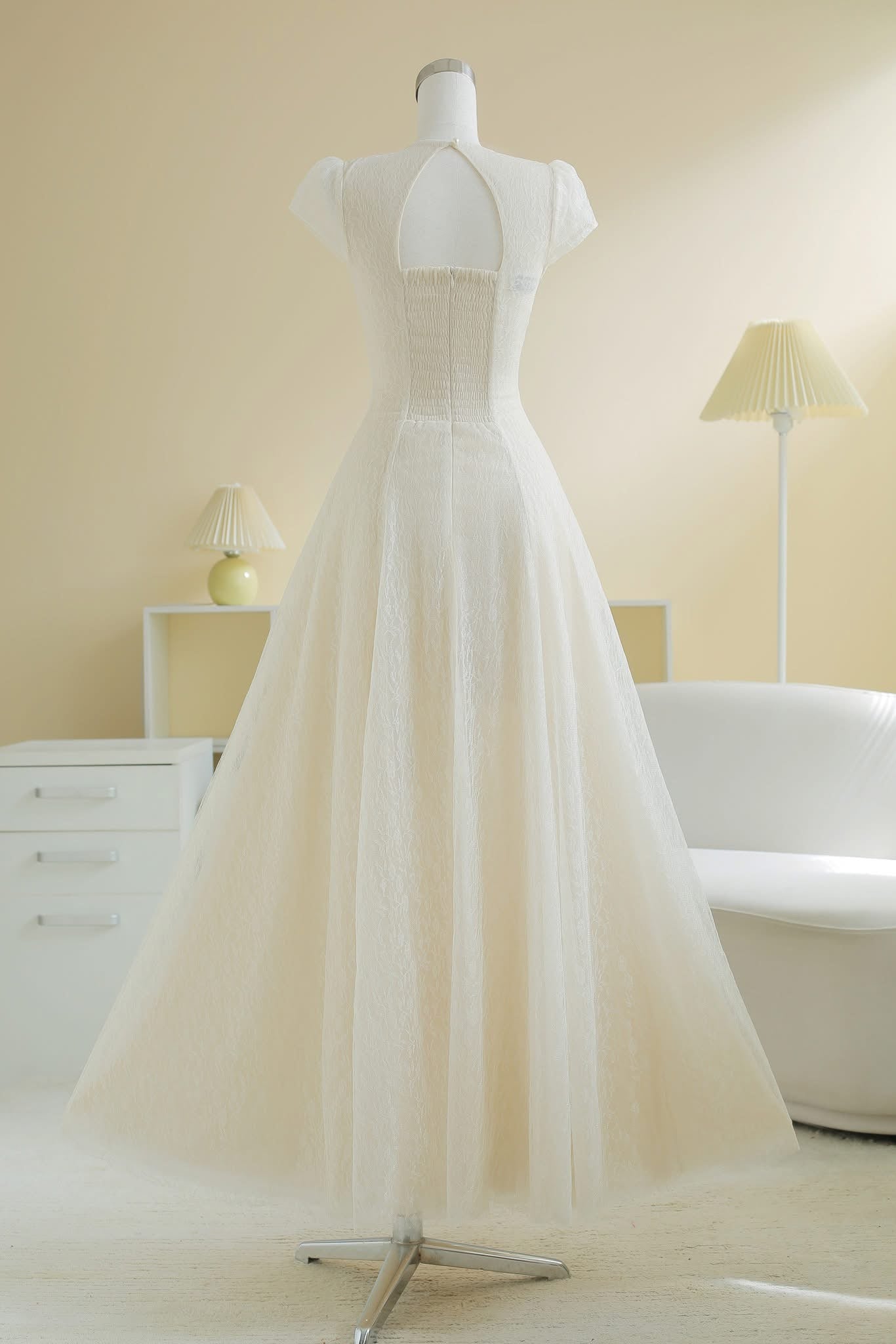 SOVI HOUSE Acelia Dress