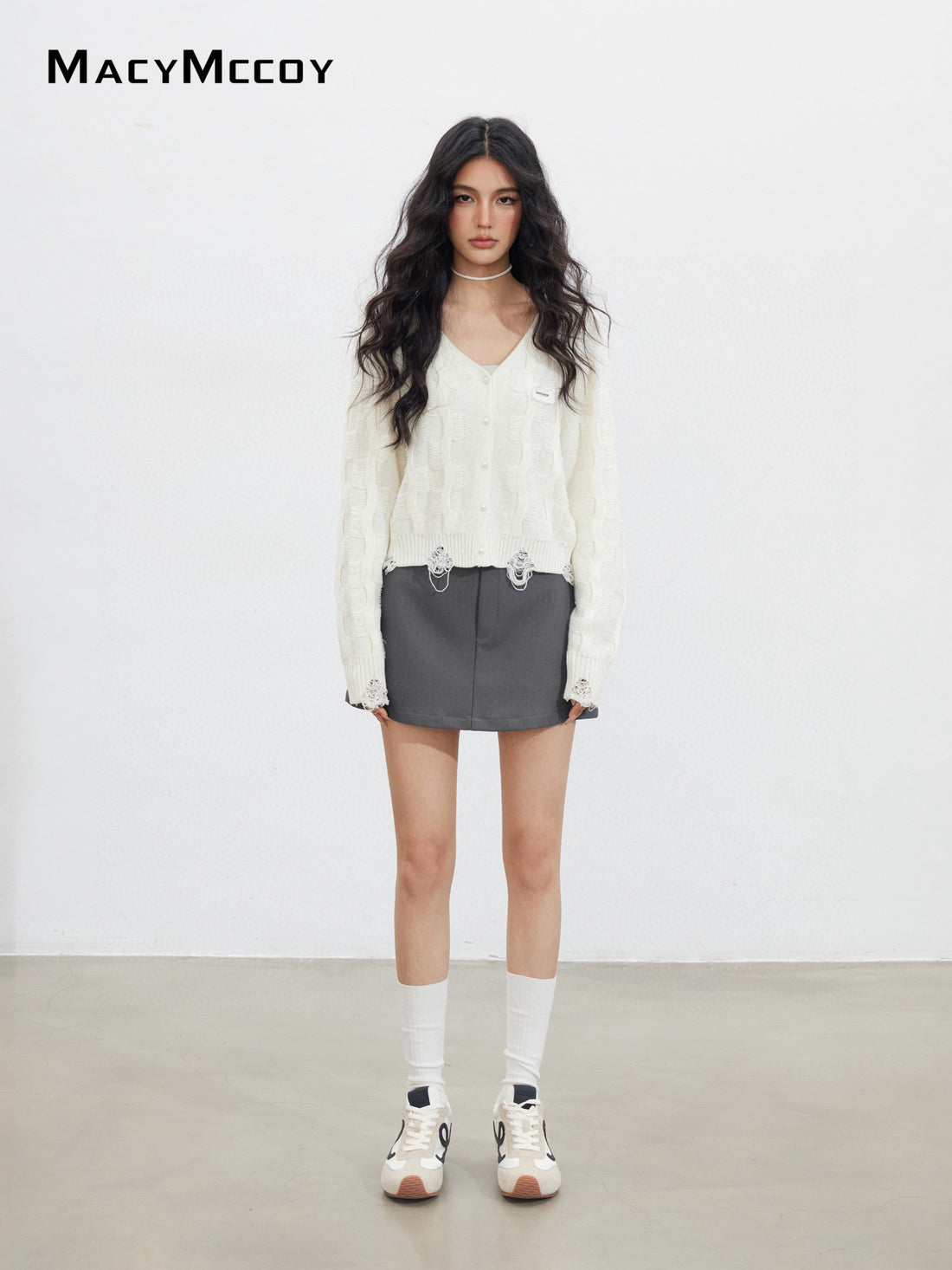 MacyMccoy MMC2025138 V-neck ripped sweater