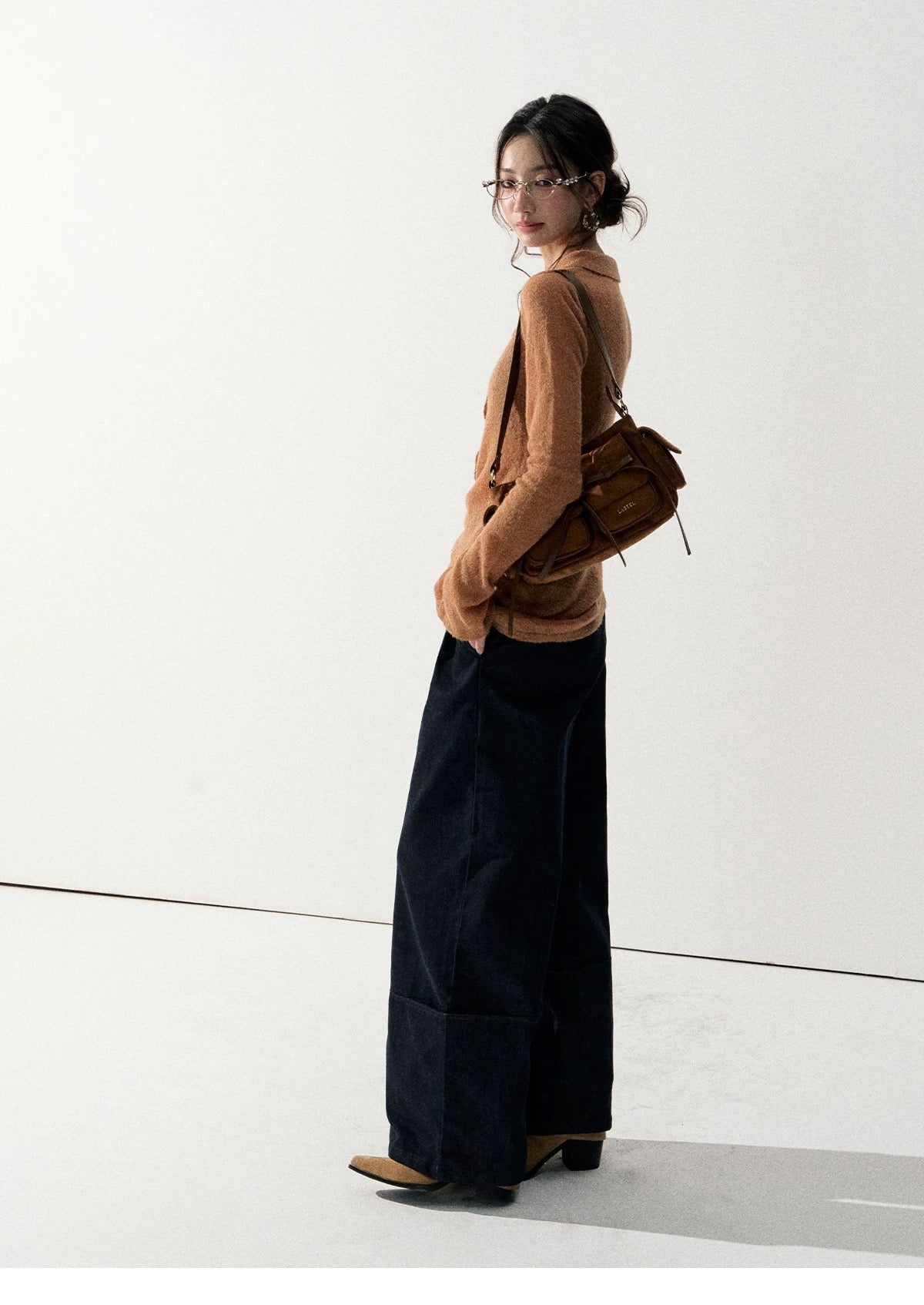 Lafreedom LAF351001 Versatile Lightweight Crewneck Sweater