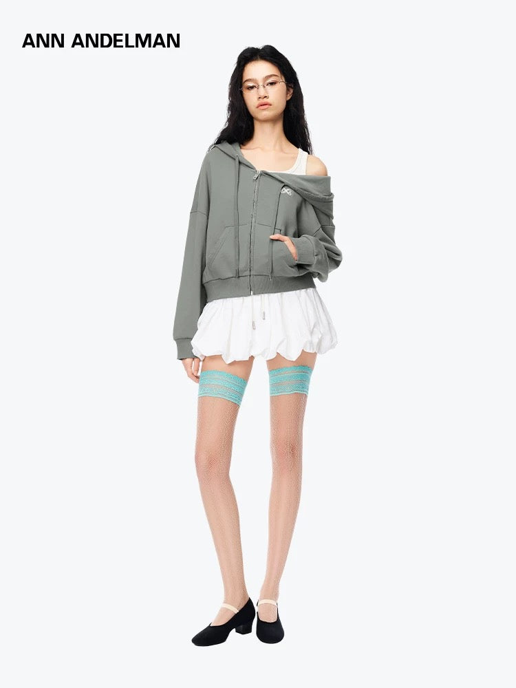 ANN ANDELMAN [Star Style] Off shoulder sweatshirt