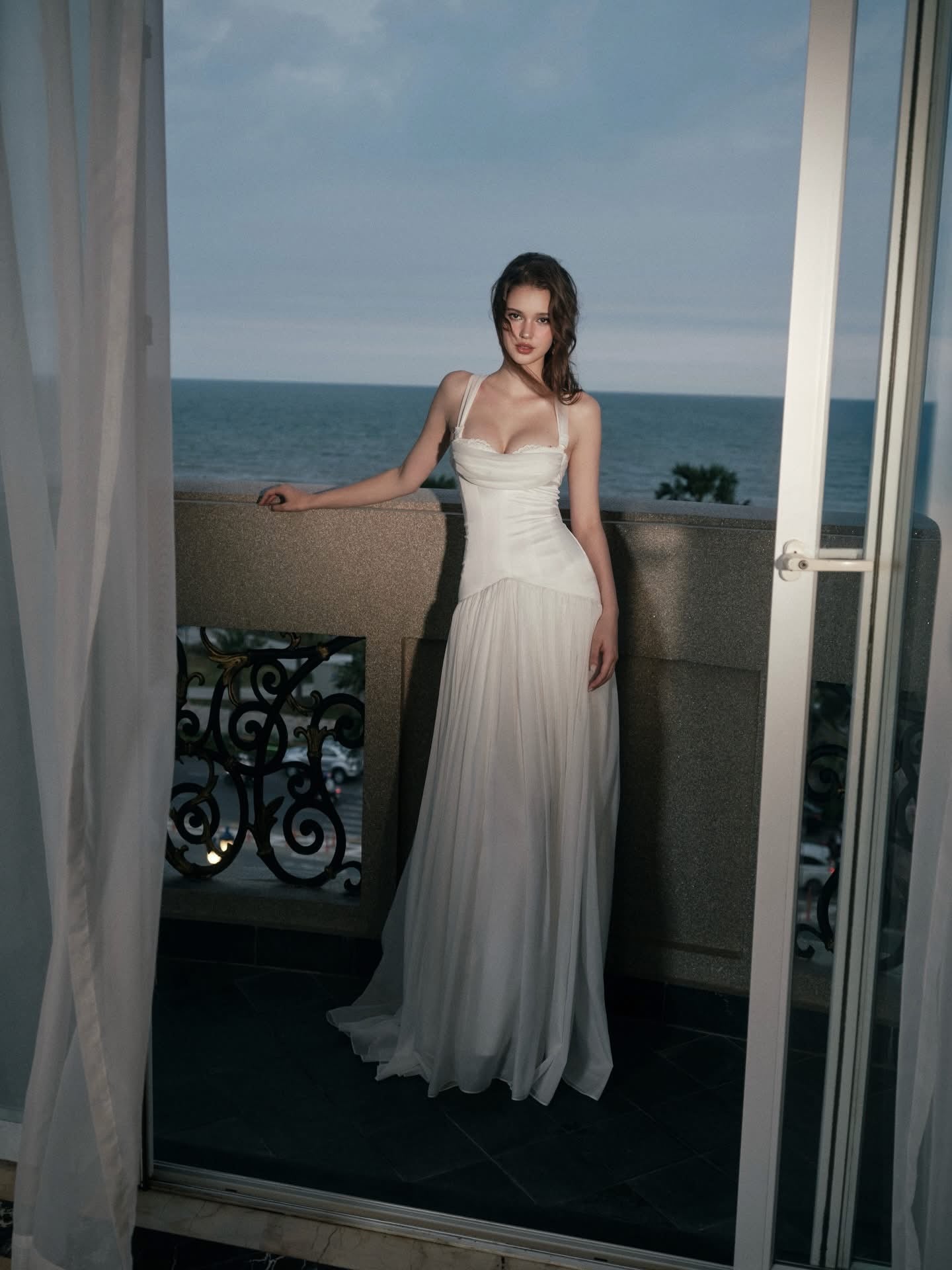 Kisserine CAMILLA GOWN