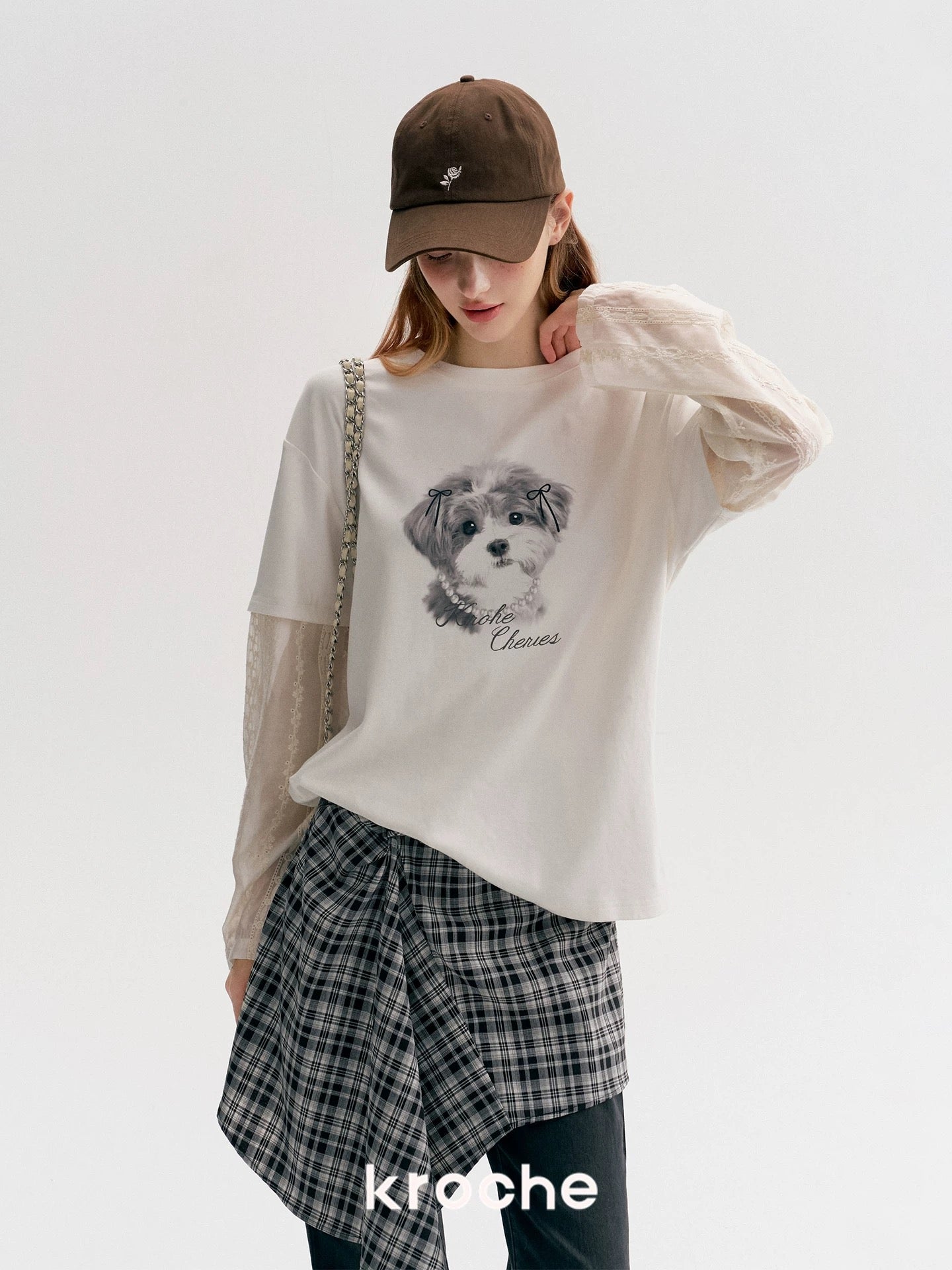 Kroche Hand drawn dog embroidery patchwork long sleeved T-shirt