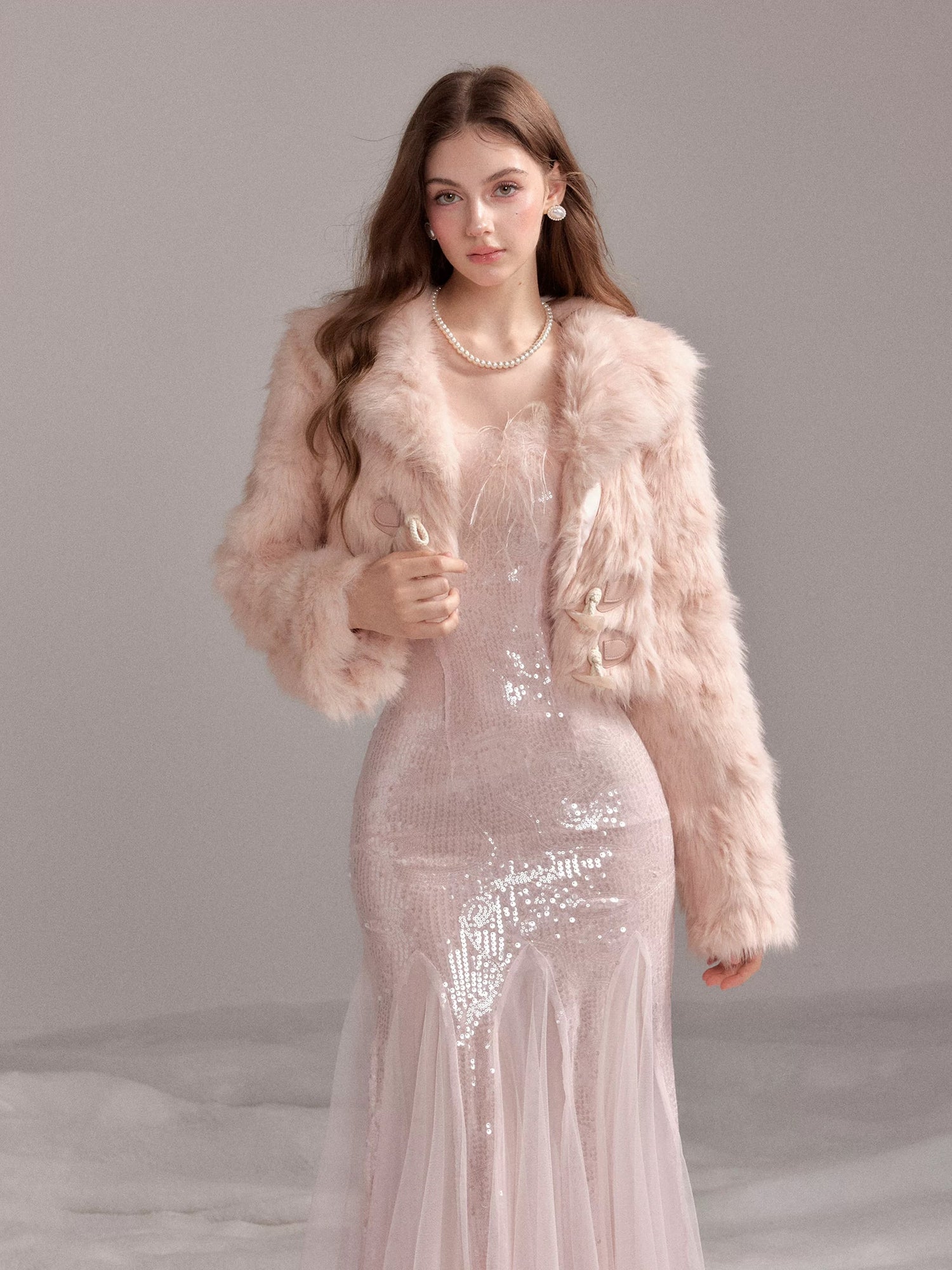 YZZI HE Fur horn buckle short jacket