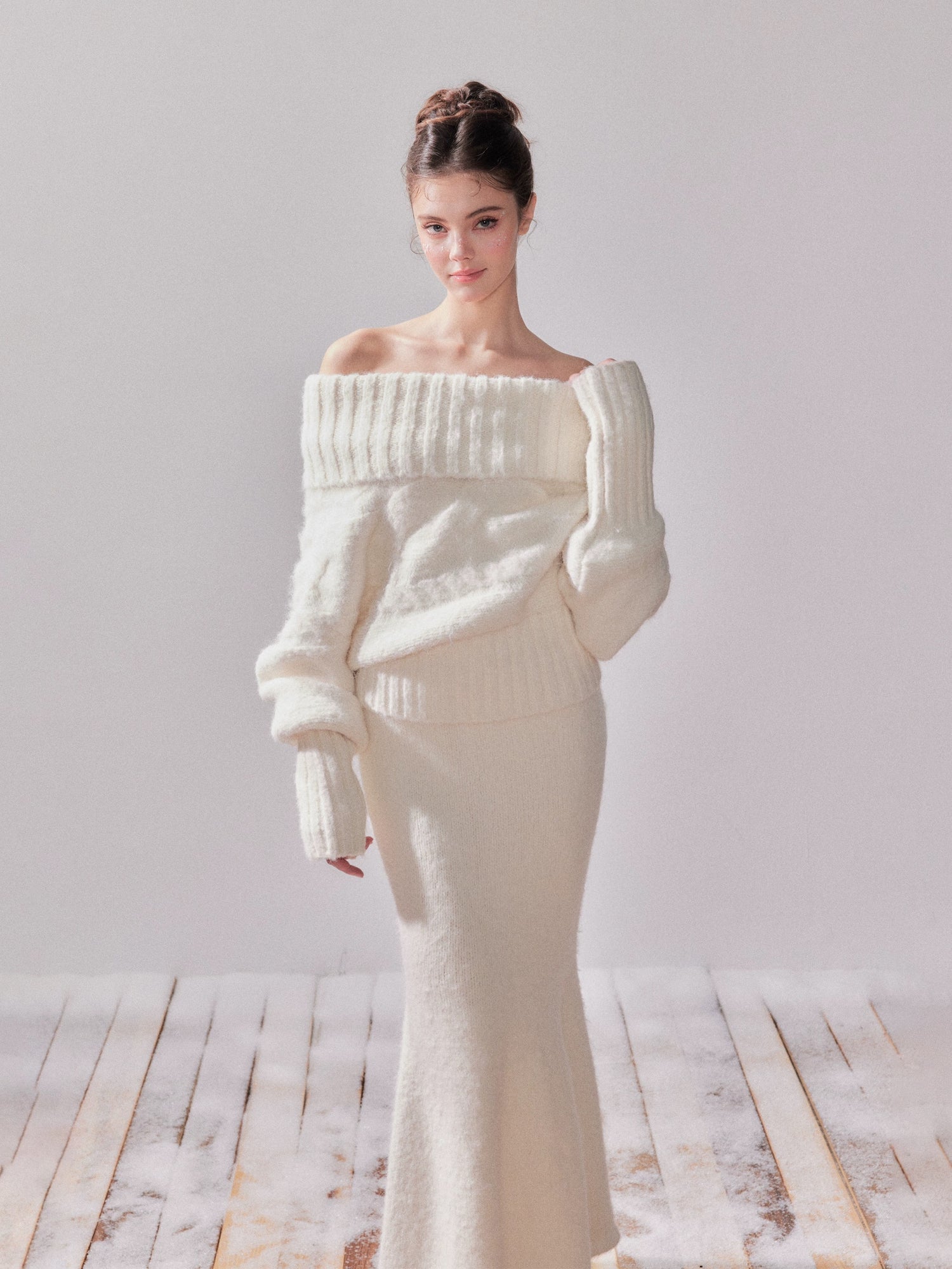 YZZI HE Off shoulder sweater + skirt set