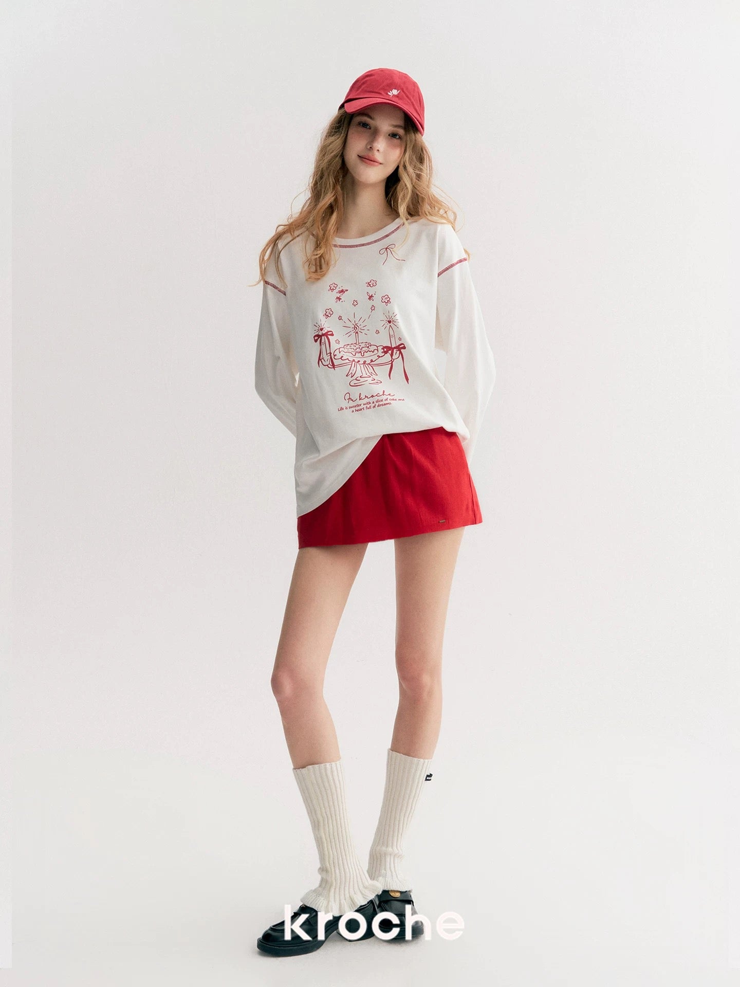 Kroche Hand drawn cake printed long sleeved T-shirt + skirt set