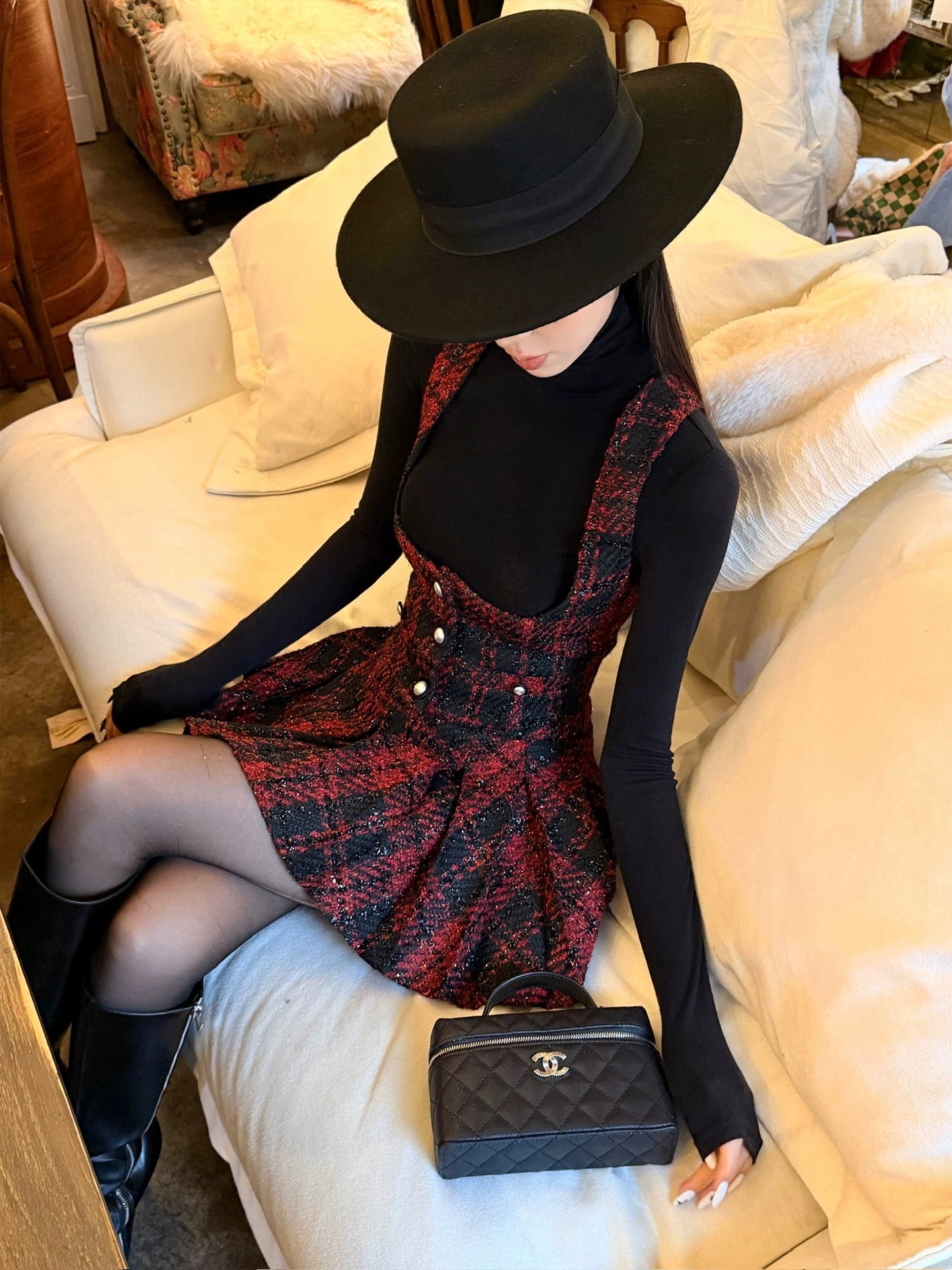 FIND YA WINGS Mixed color retro tweed vest + pleated skirt set