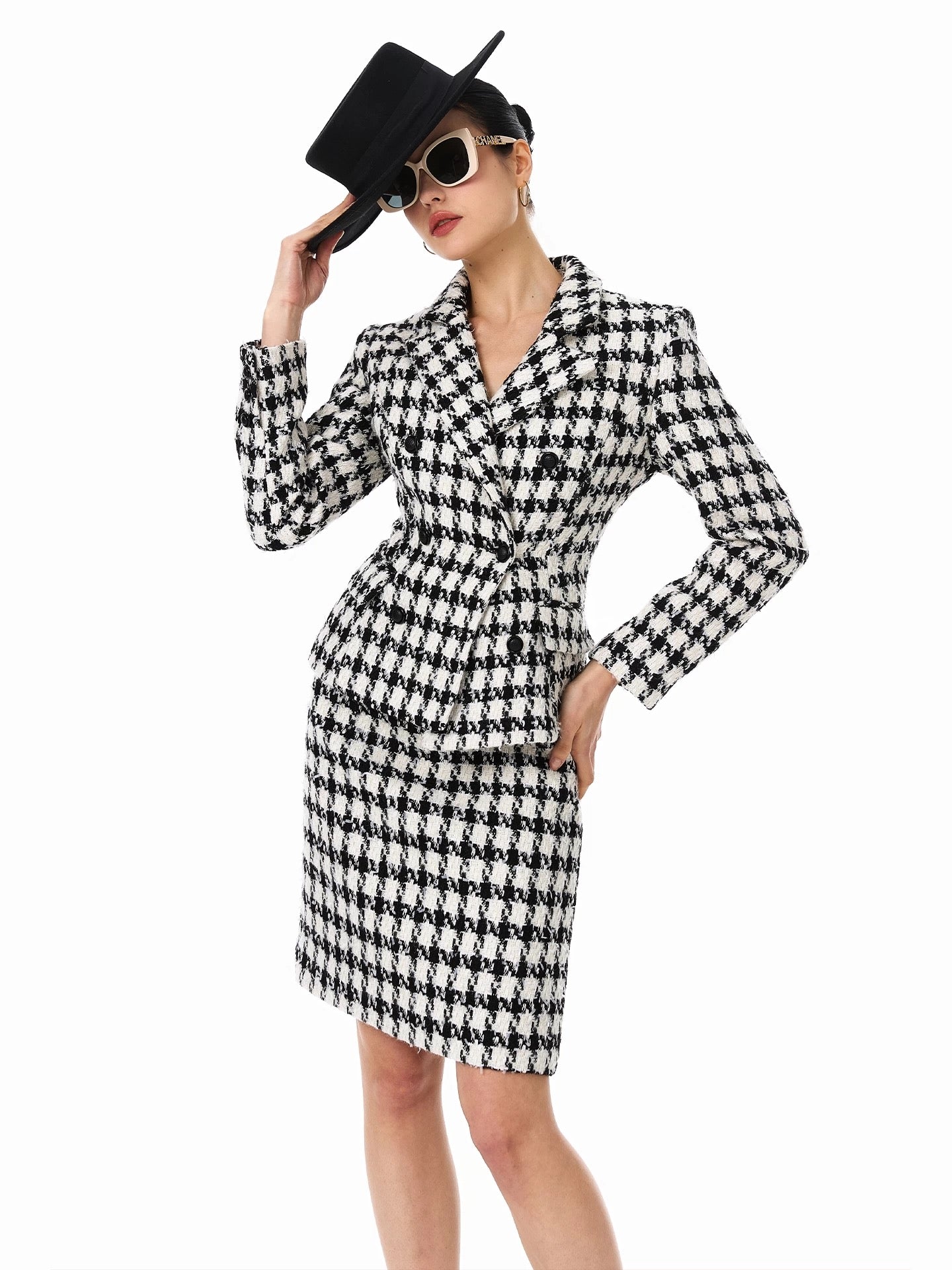 FIND YA WINGS Classic texture houndstooth woolen coat and short skirt set