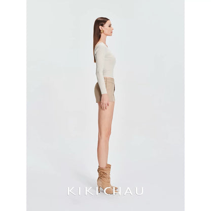 KIKI CHAU ‘HILLS’