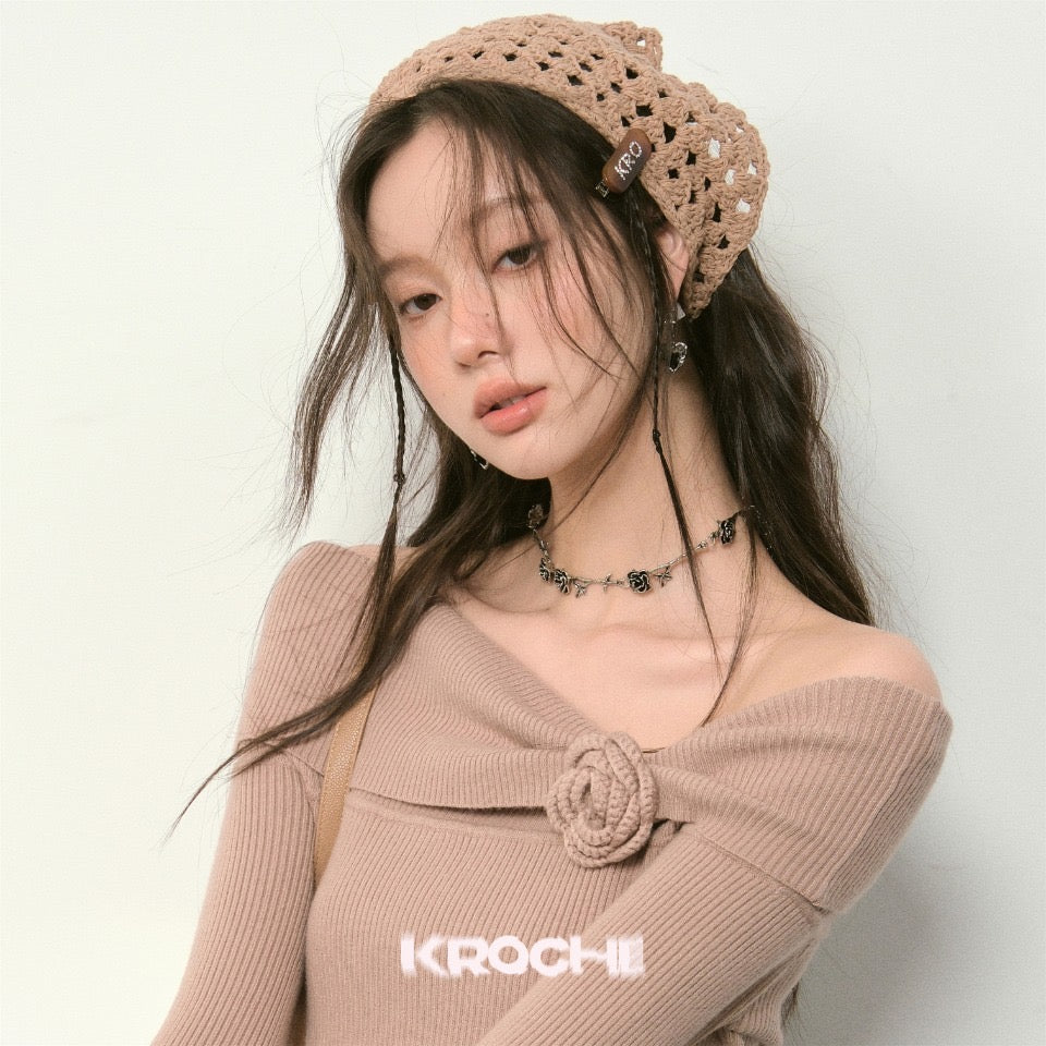 Kroche Off-Shoulder Rose top