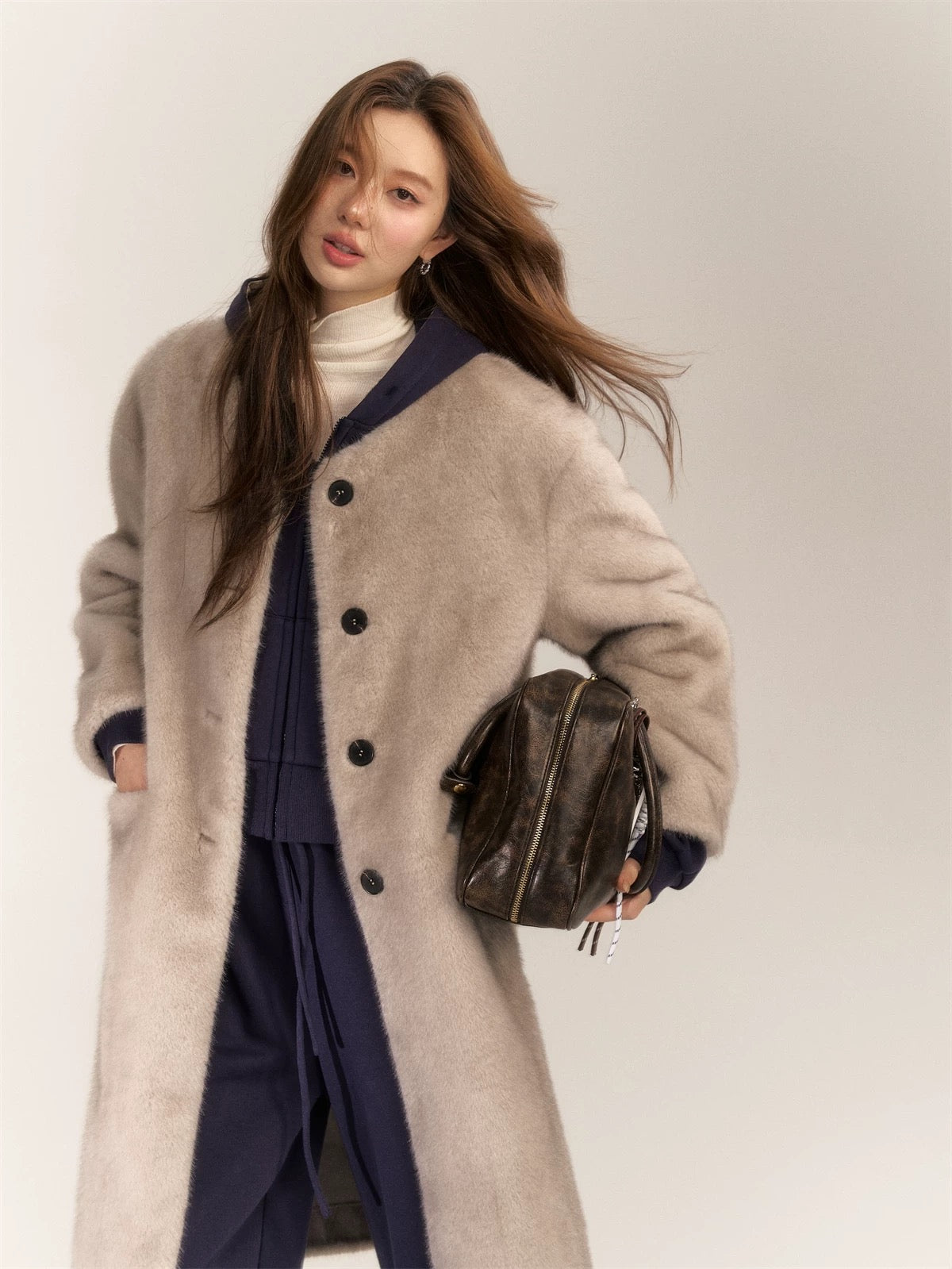 AsGony ASG24636 Single breasted fur warm coat