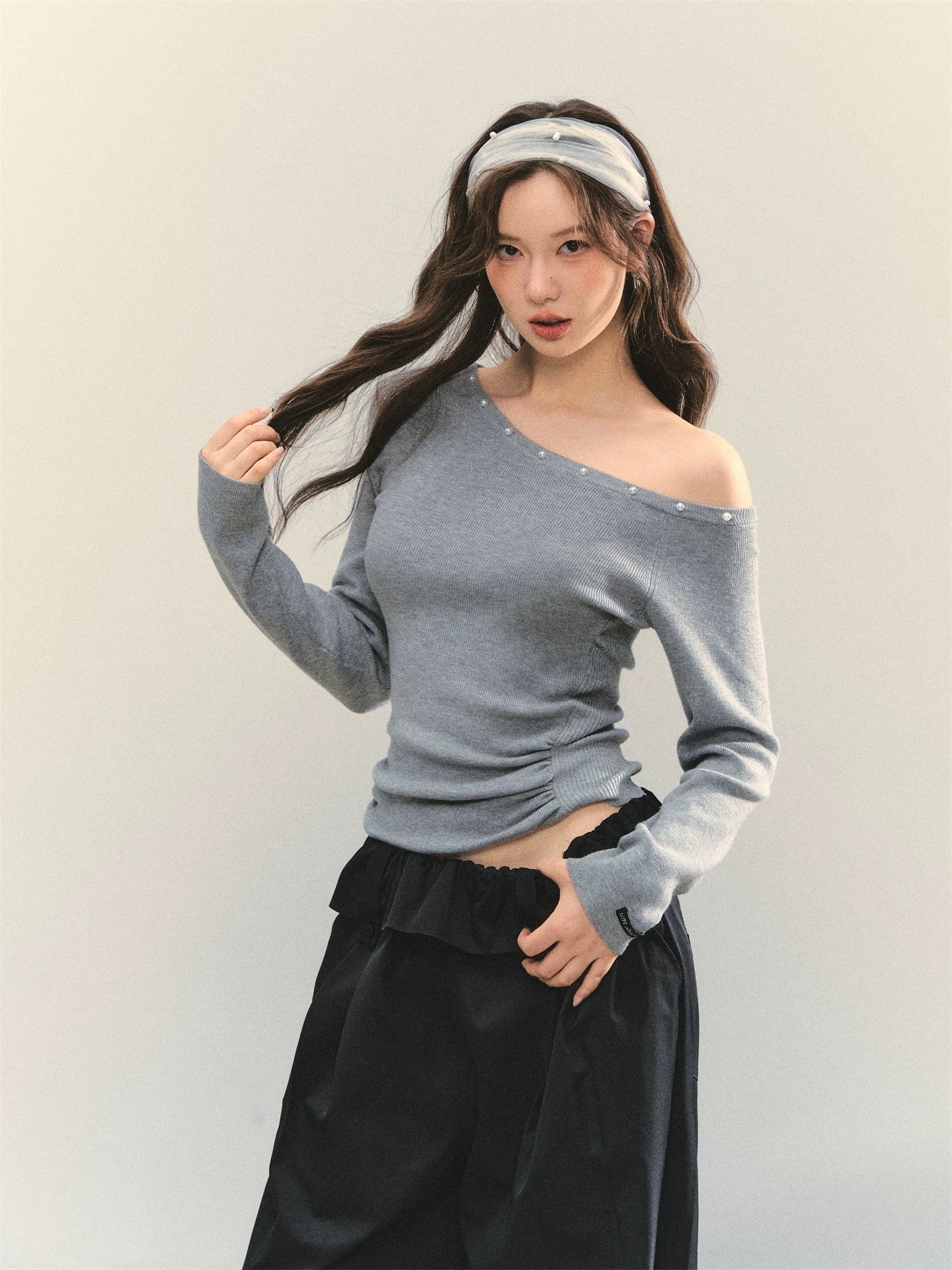 AsGony ASG25358 Pearl decoration base off shoulder top