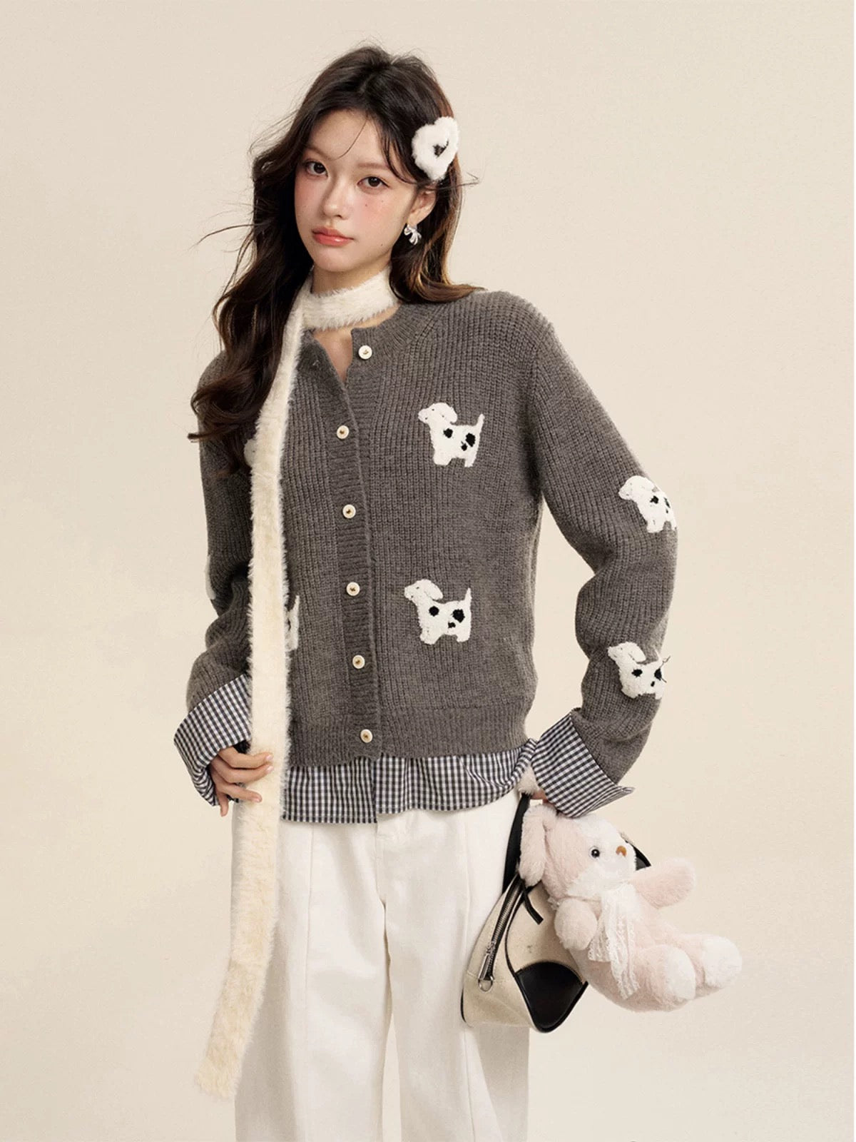16DEWS 16D24478 Puppy embroidery spliced sweater