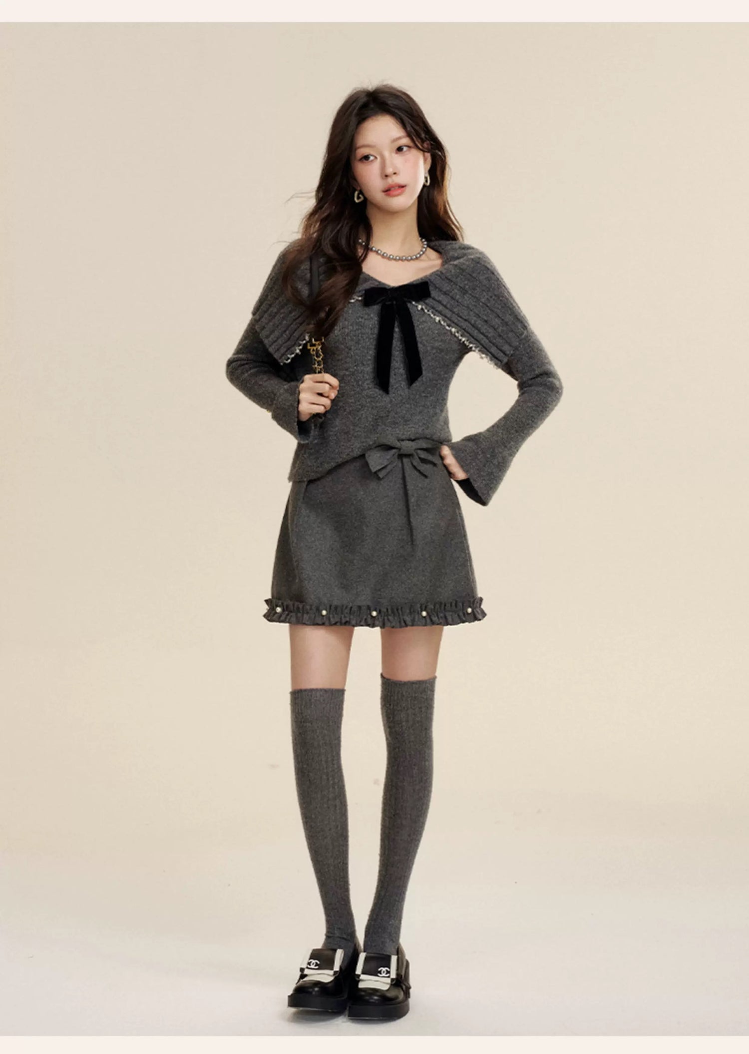 16DEWS 16D24446 Bow pearl sweater