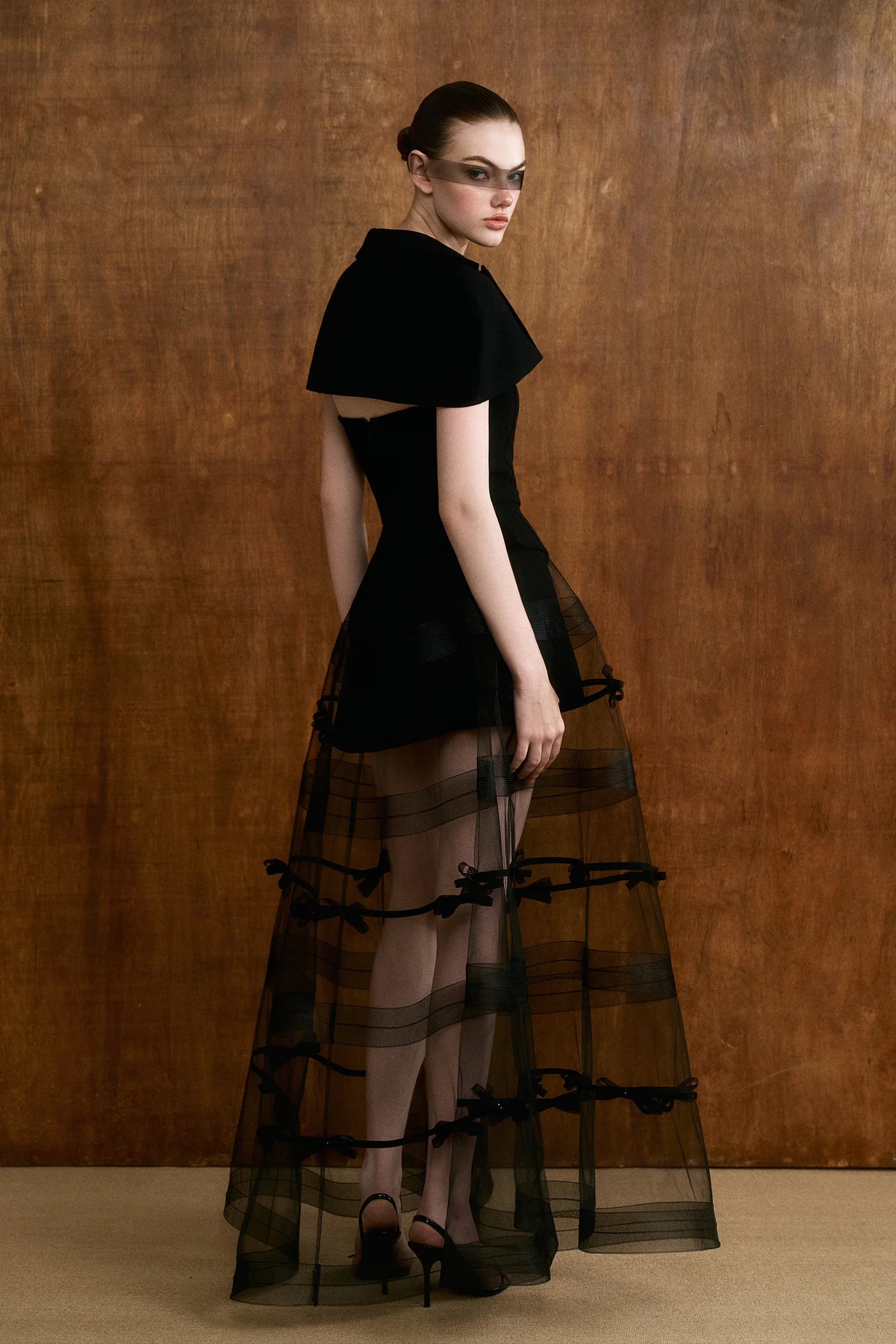 CICI ELYSIA Bow Mesh Cape Dress Set