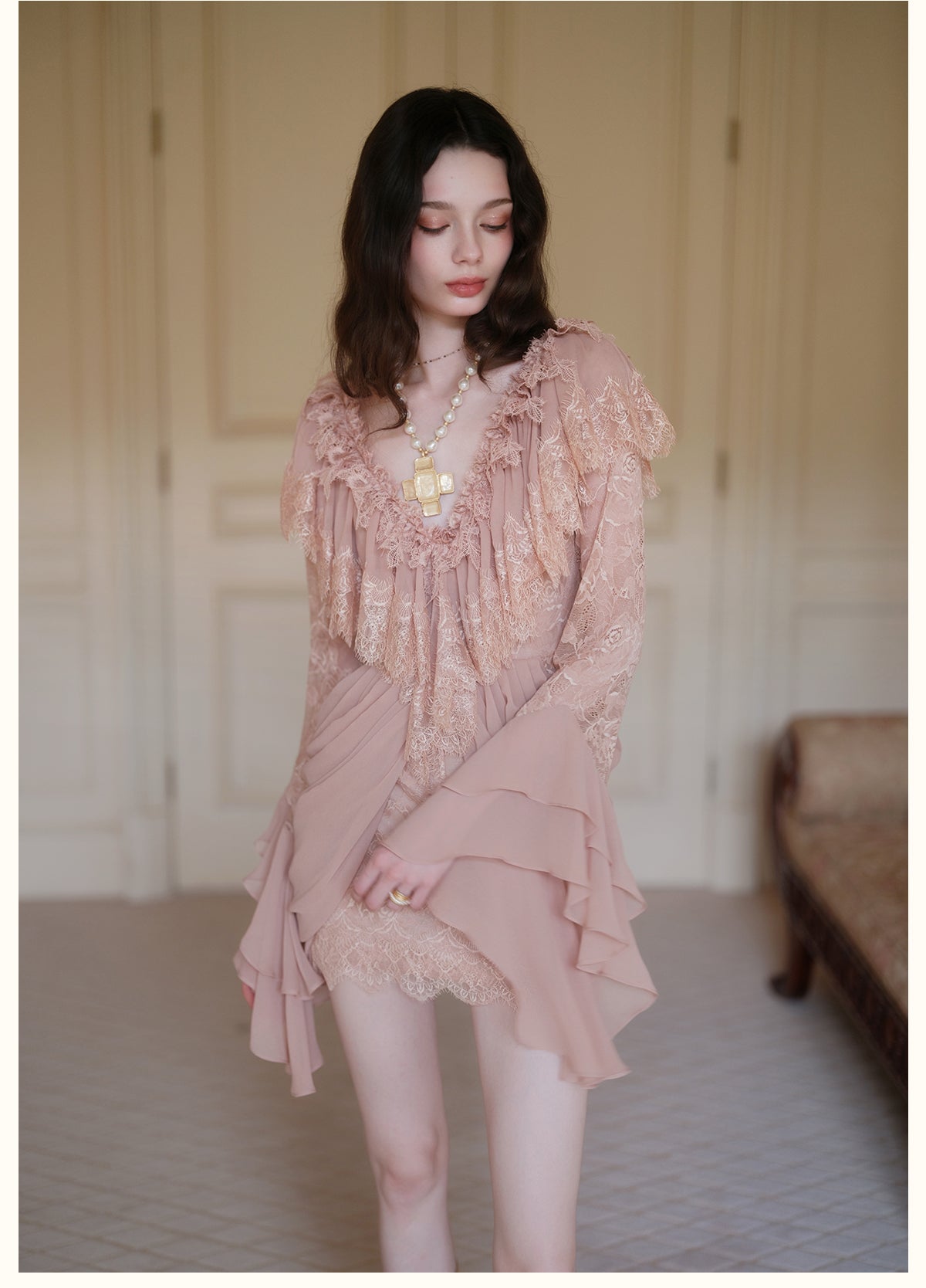 SHEERLUCK SLLYQ26713 Petali V-Neck Lace Dress-Cafe Latte