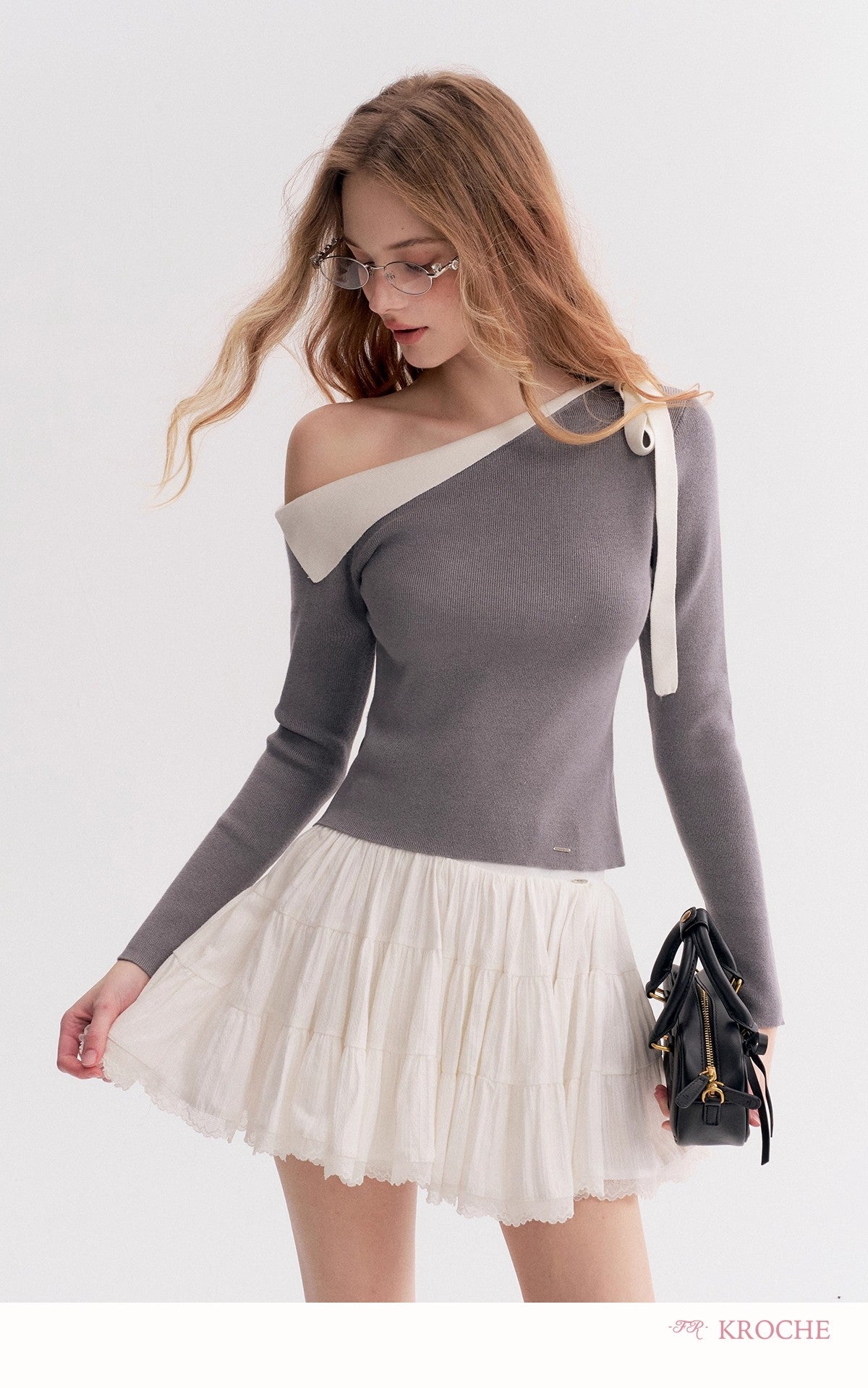 Kroche Off-Shoulder Slim-Fit Long-Sleeve Knit Top（2 color）