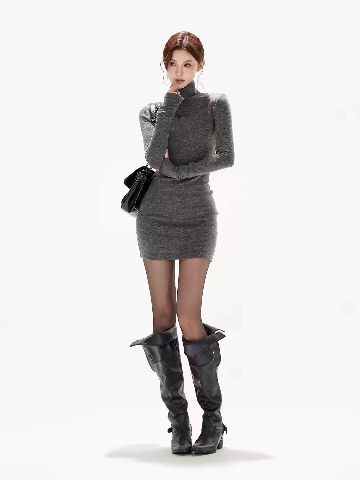 CYNR High neck logo embroidered knitted dress