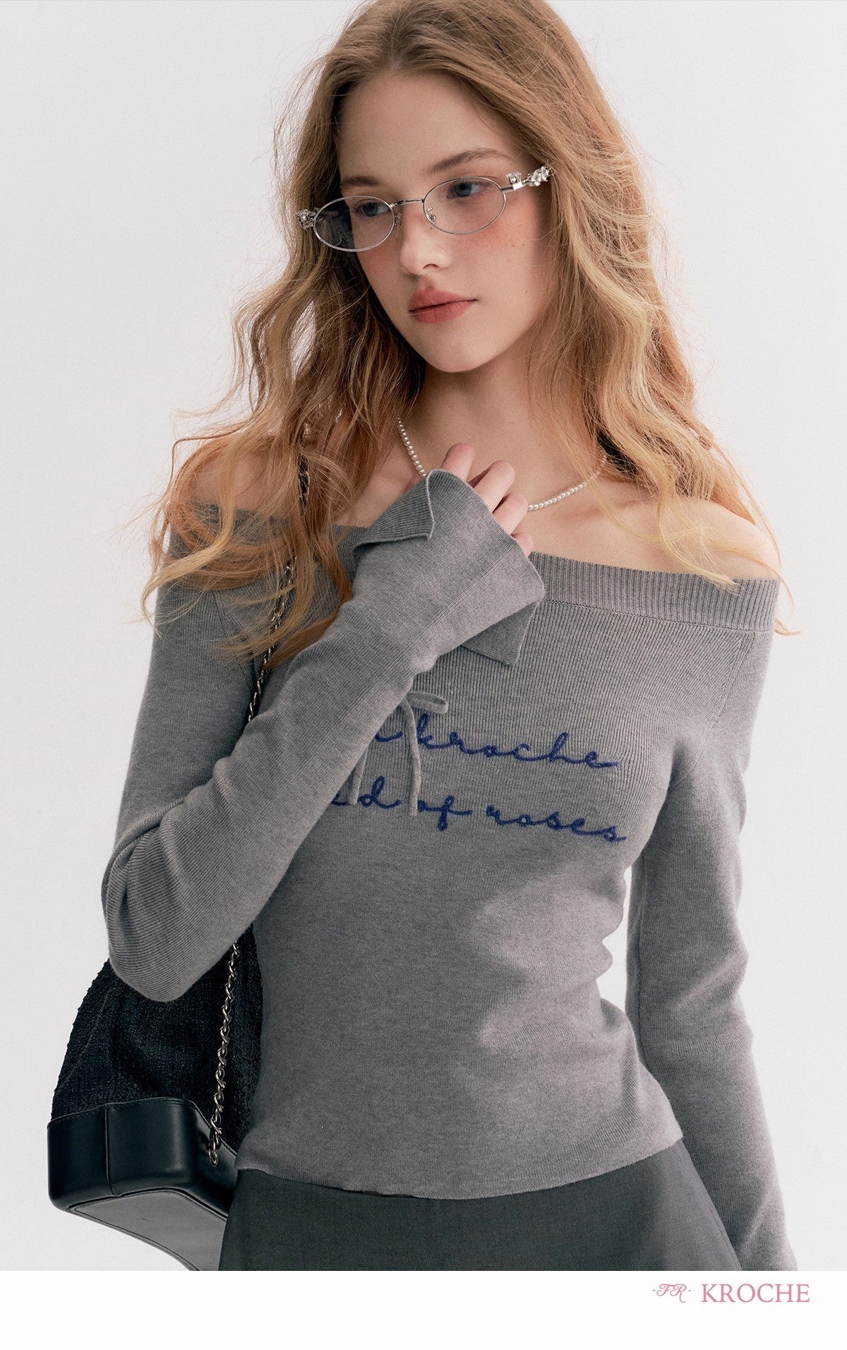 Kroche Reversible Neck Slim-Fit Long-Sleeve Knit Top（2 color）
