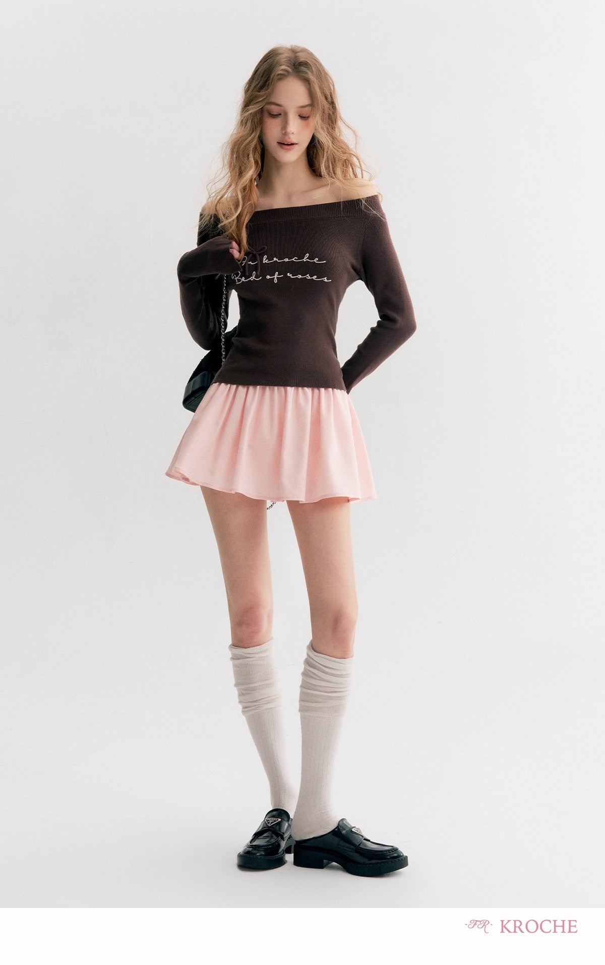 Kroche Reversible Neck Slim-Fit Long-Sleeve Knit Top（2 color）