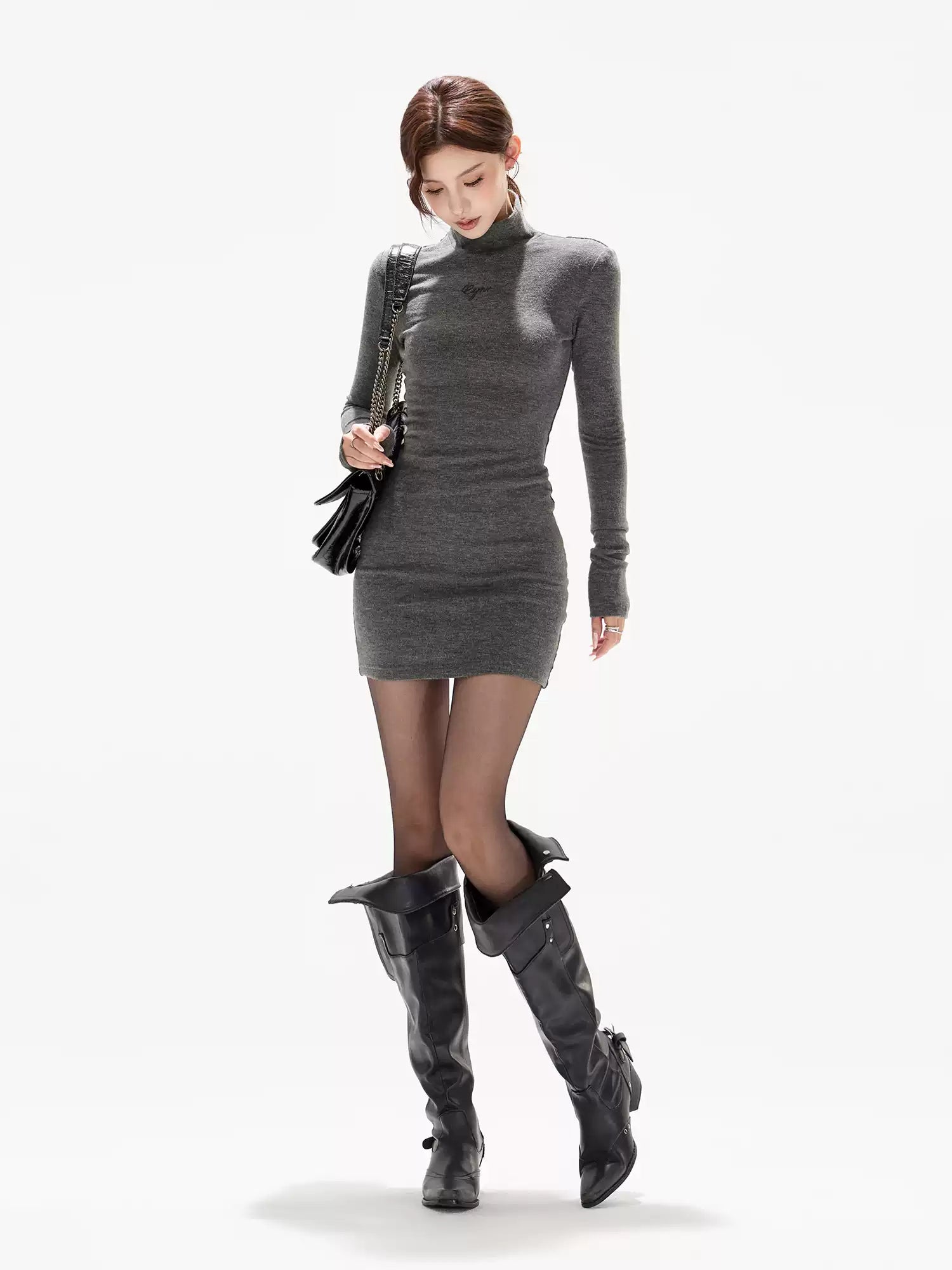 CYNR High neck logo embroidered knitted dress