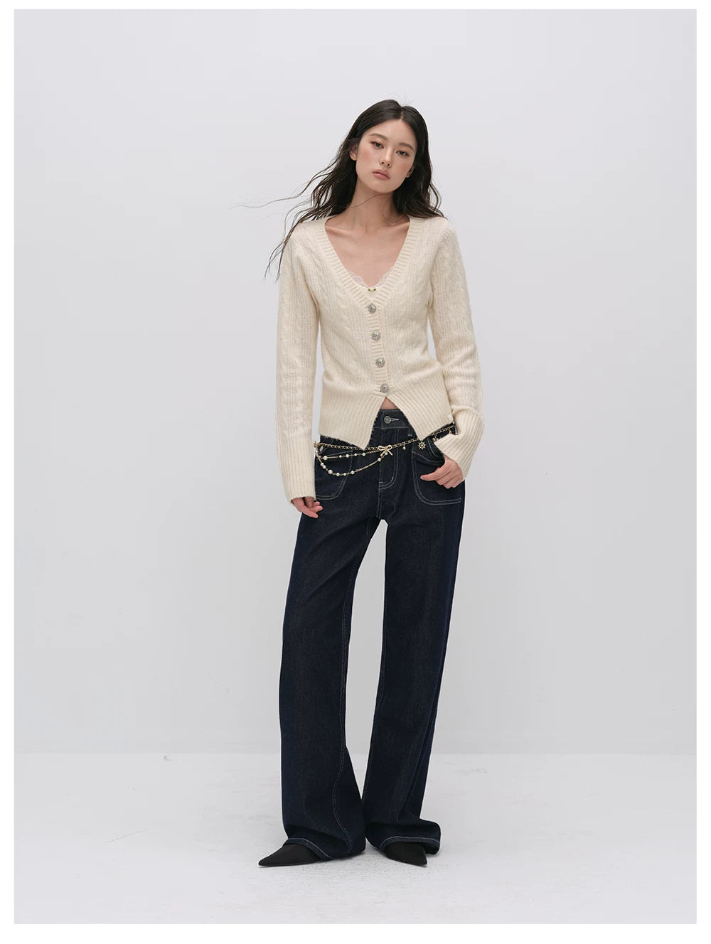 VIA PITTI VIADK6416 Fitted Cable-Knit V-Neck Cardigan