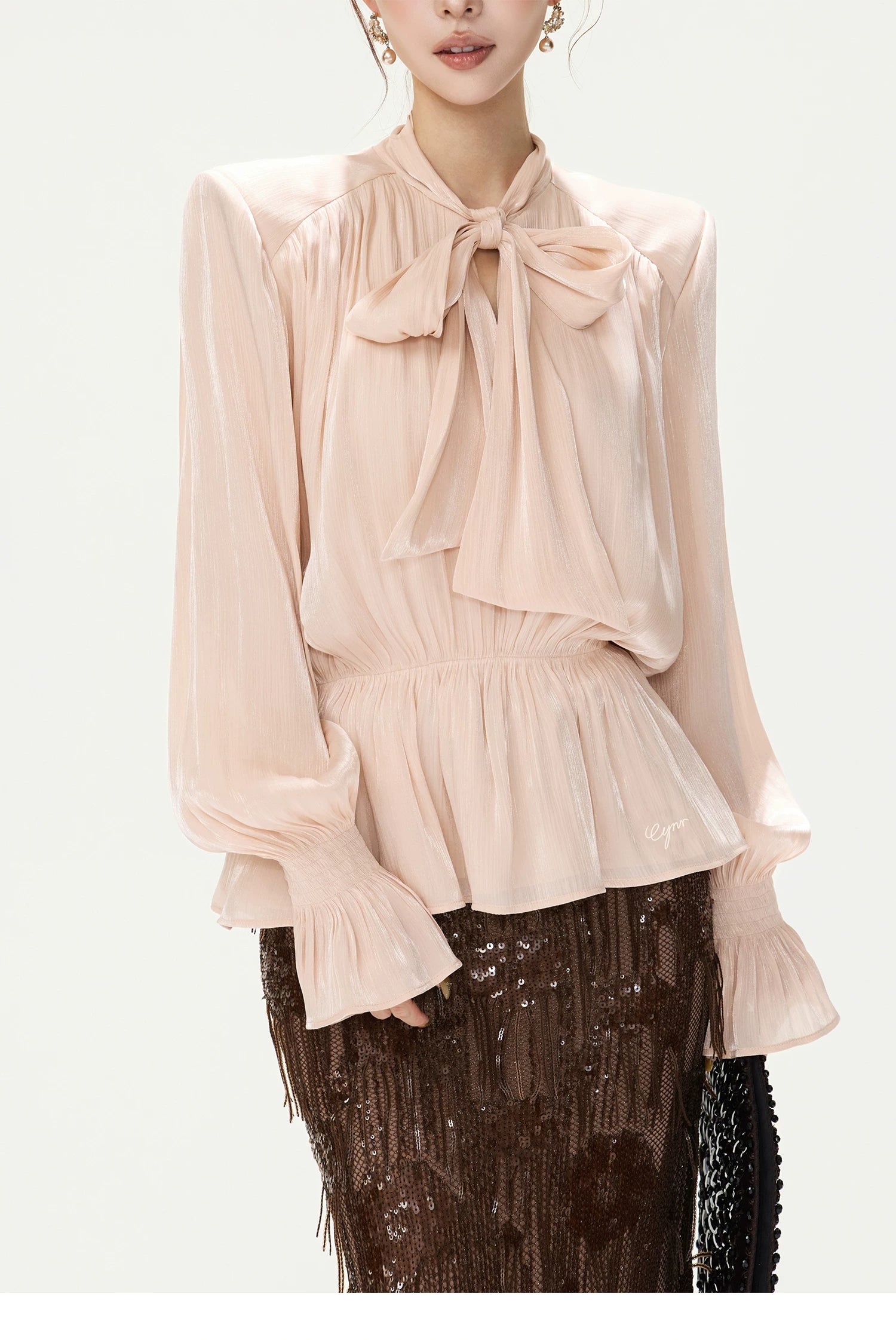 CYNR Lantern-Sleeve Blouse