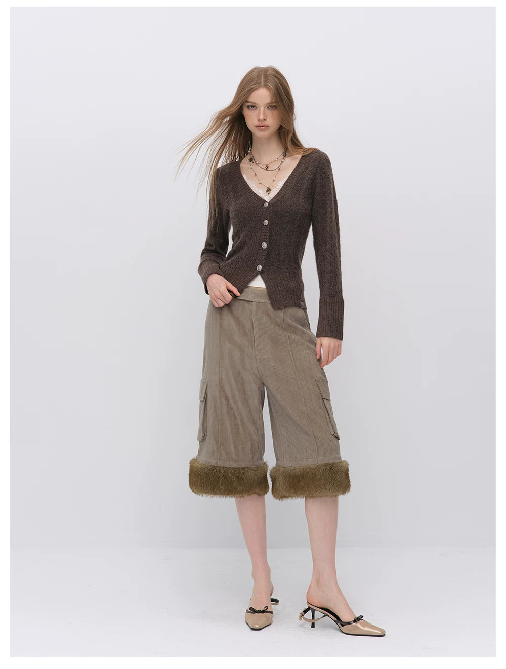 VIA PITTI VIADK6416 Fitted Cable-Knit V-Neck Cardigan