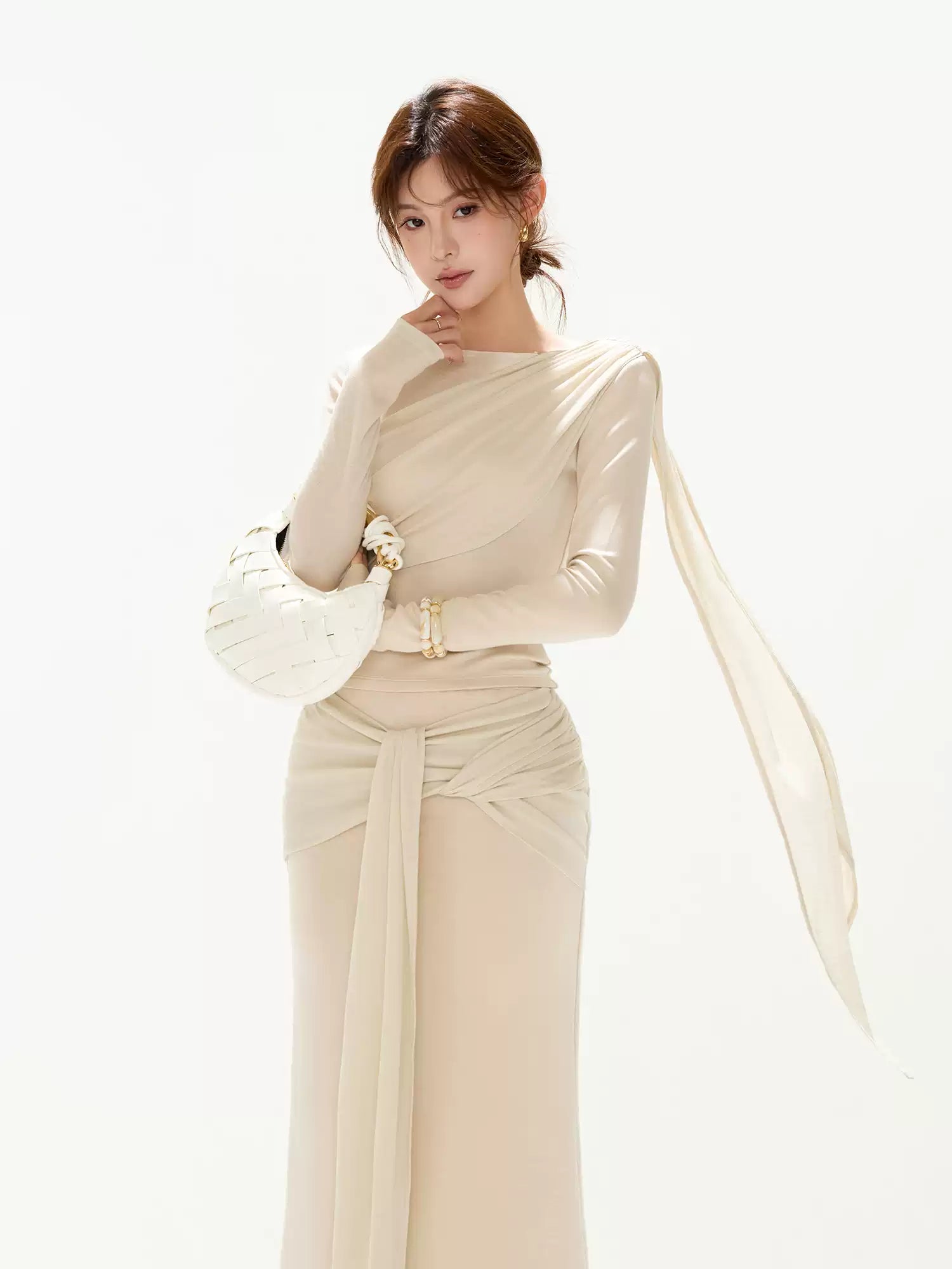 CYNR Slim fit pleated ribbon top + tied long skirt