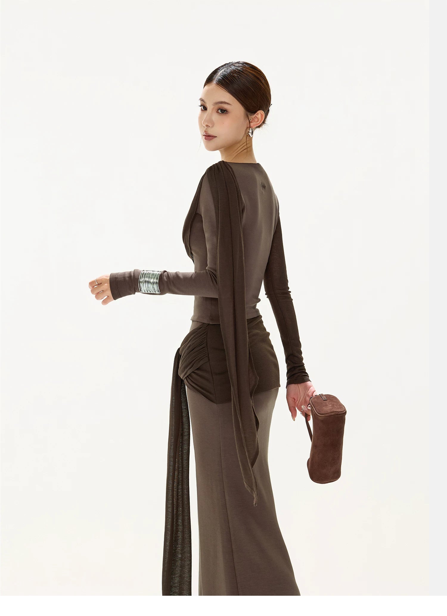 CYNR Ribbon pleated top + tied long skirt