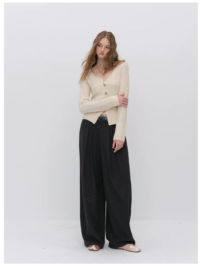 VIA PITTI VIADK6416 Fitted Cable-Knit V-Neck Cardigan