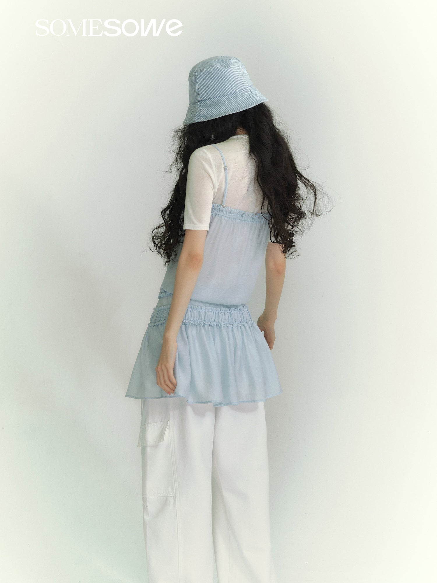 SOMESOWE S2609067&amp;S2609068 Wool high neck T-shirt + Lace patchwork camisole dress