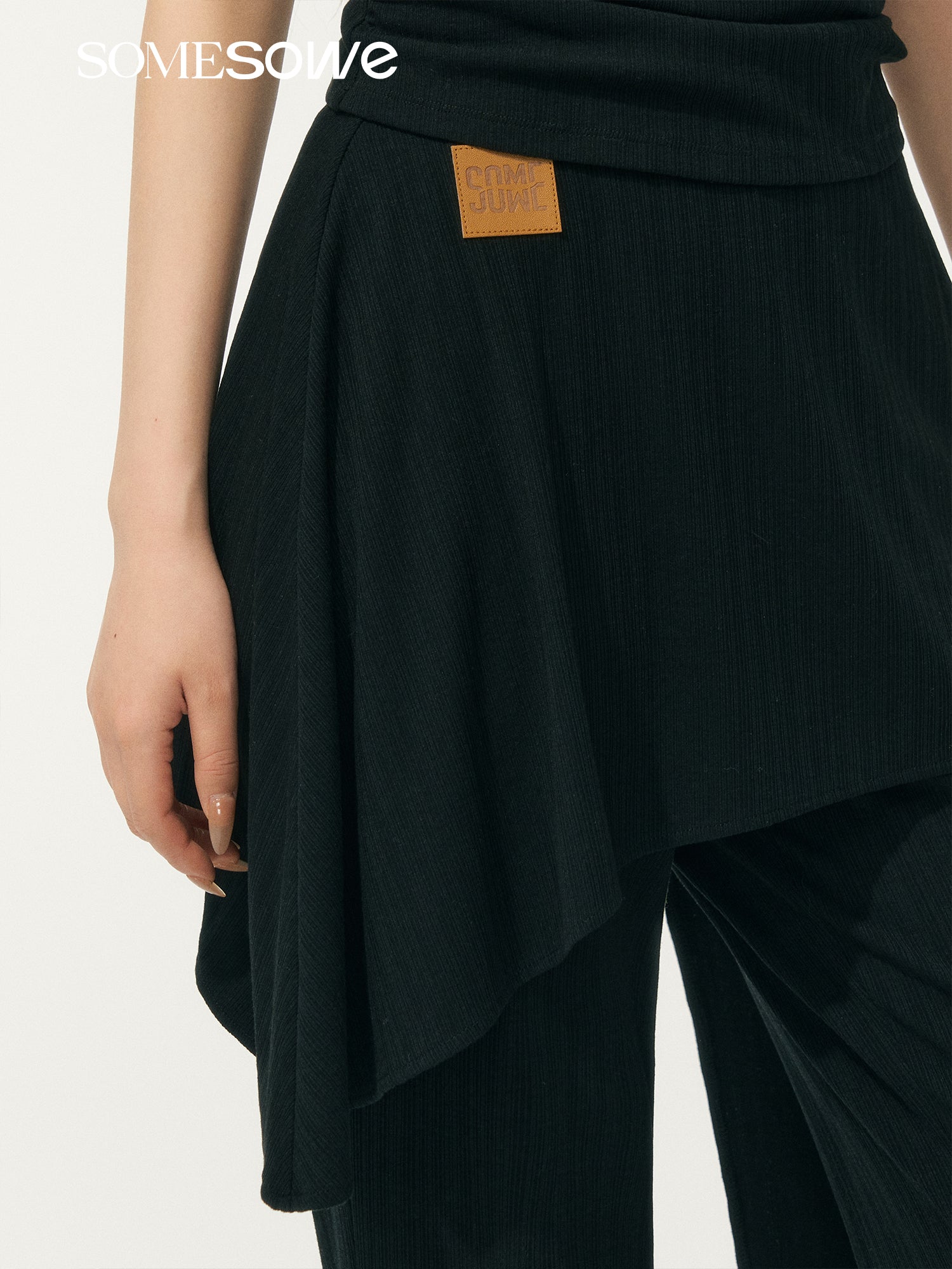 SOMESOWE [Star Style] S2508071&amp;S2508072 One shoulder pleated T-shirt + pants set (seperate)