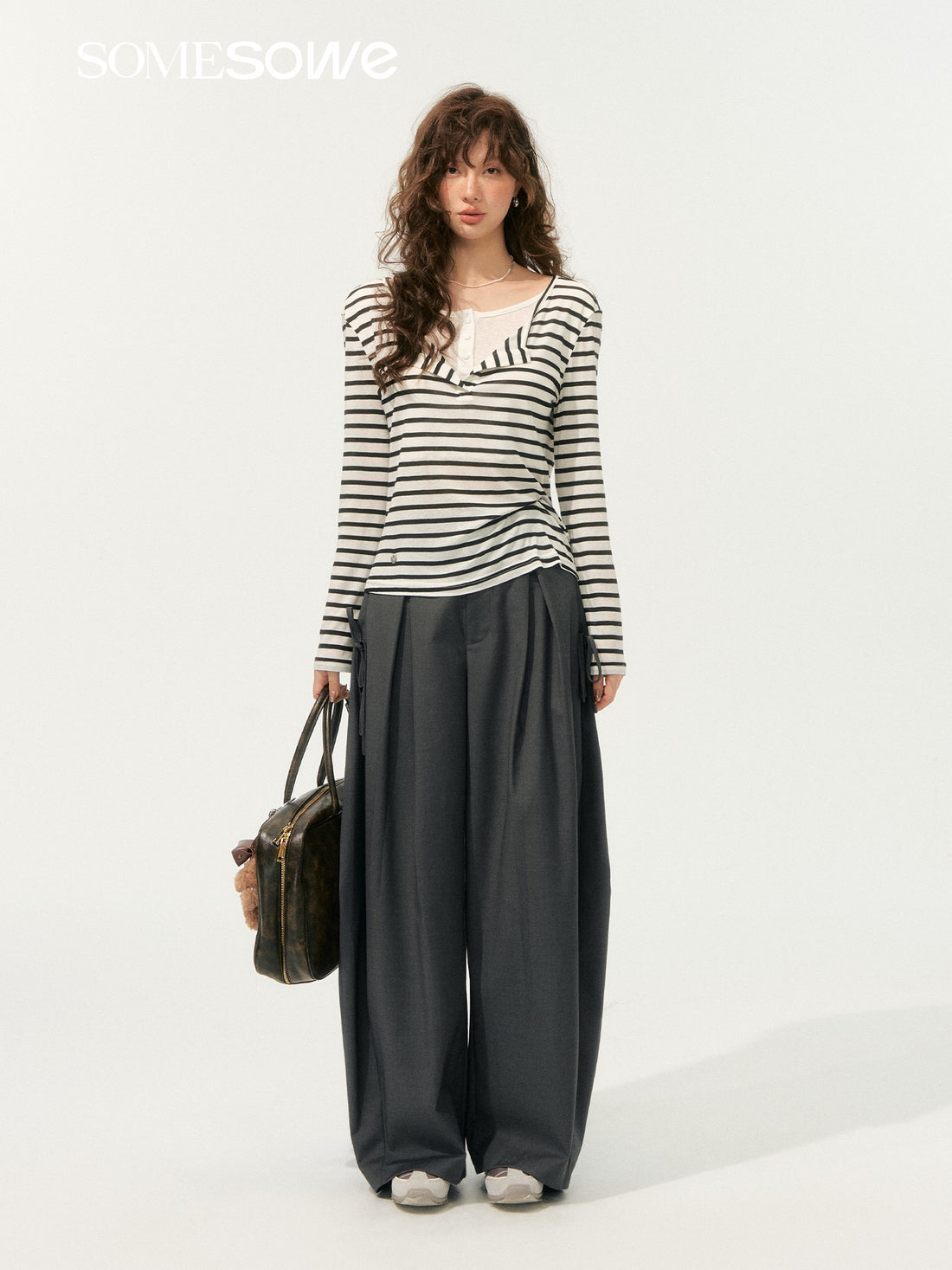 SOMESOWE S2508183 Striped long sleeved T-shirt