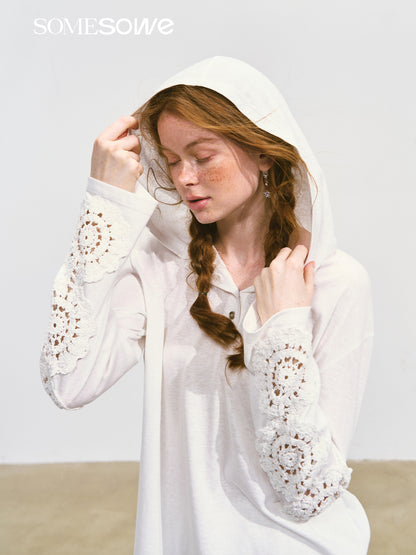 SOMESOWE S2508091 Hollow lace hooded T-shirt