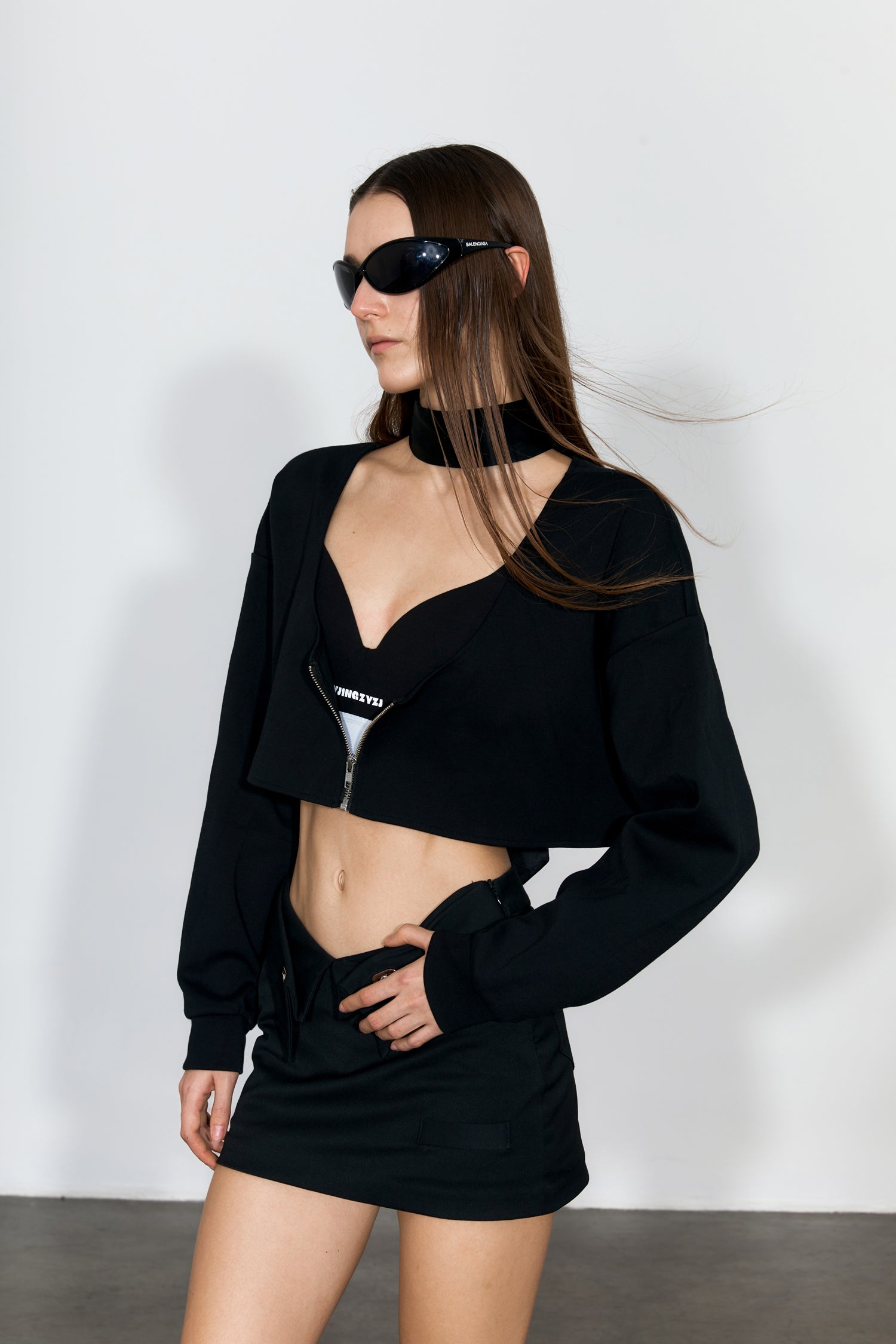 YJ1NGZYZJ Scoop-Neck Cropped Jacket In Black