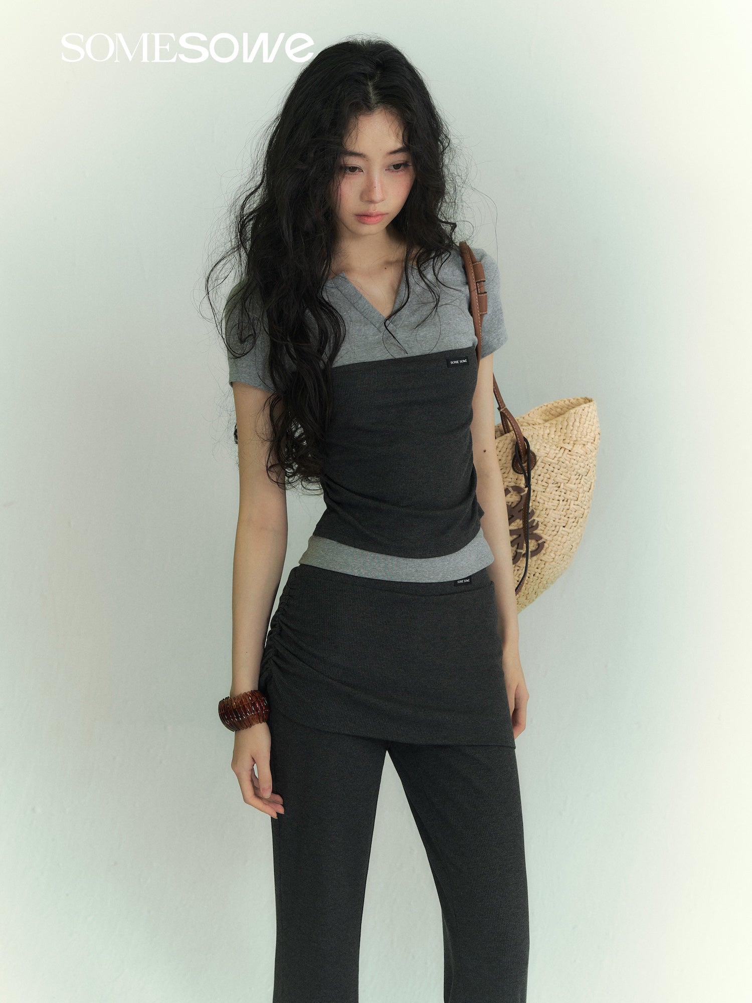 SOMESOWE S2609063&amp;S2609064 Fake two piece strapless fake V-neck short sleeves + pants
