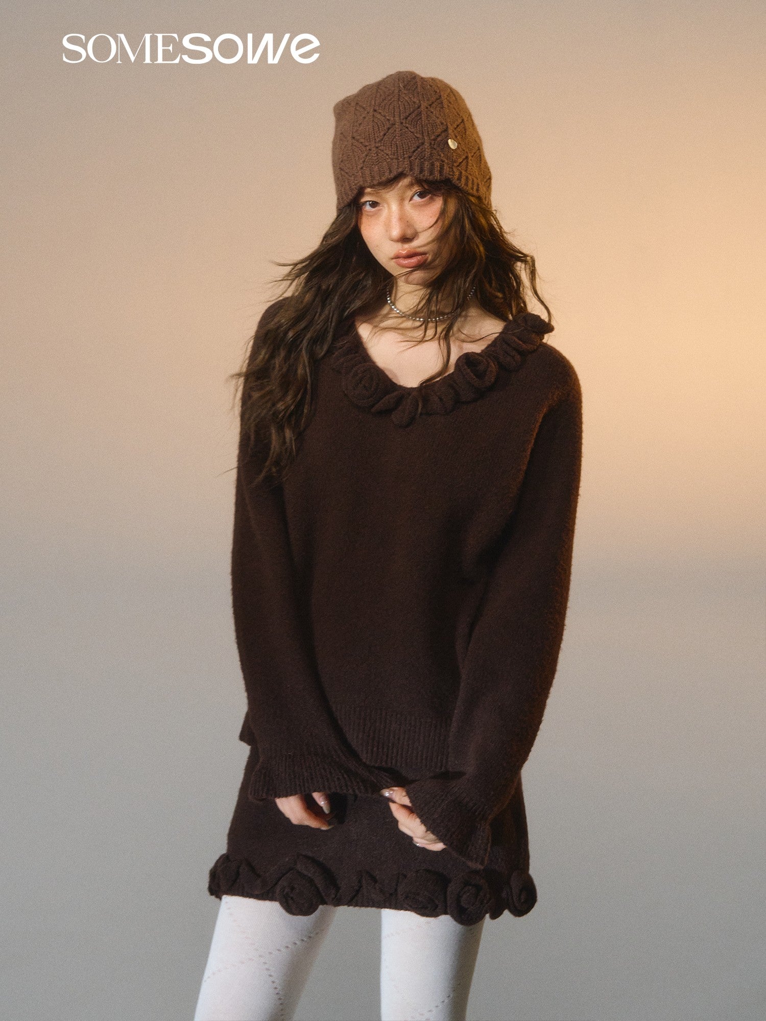 SOMESOWE S2508280&amp;S2508281 Rose V-neck long sleeved sweater + skirt set