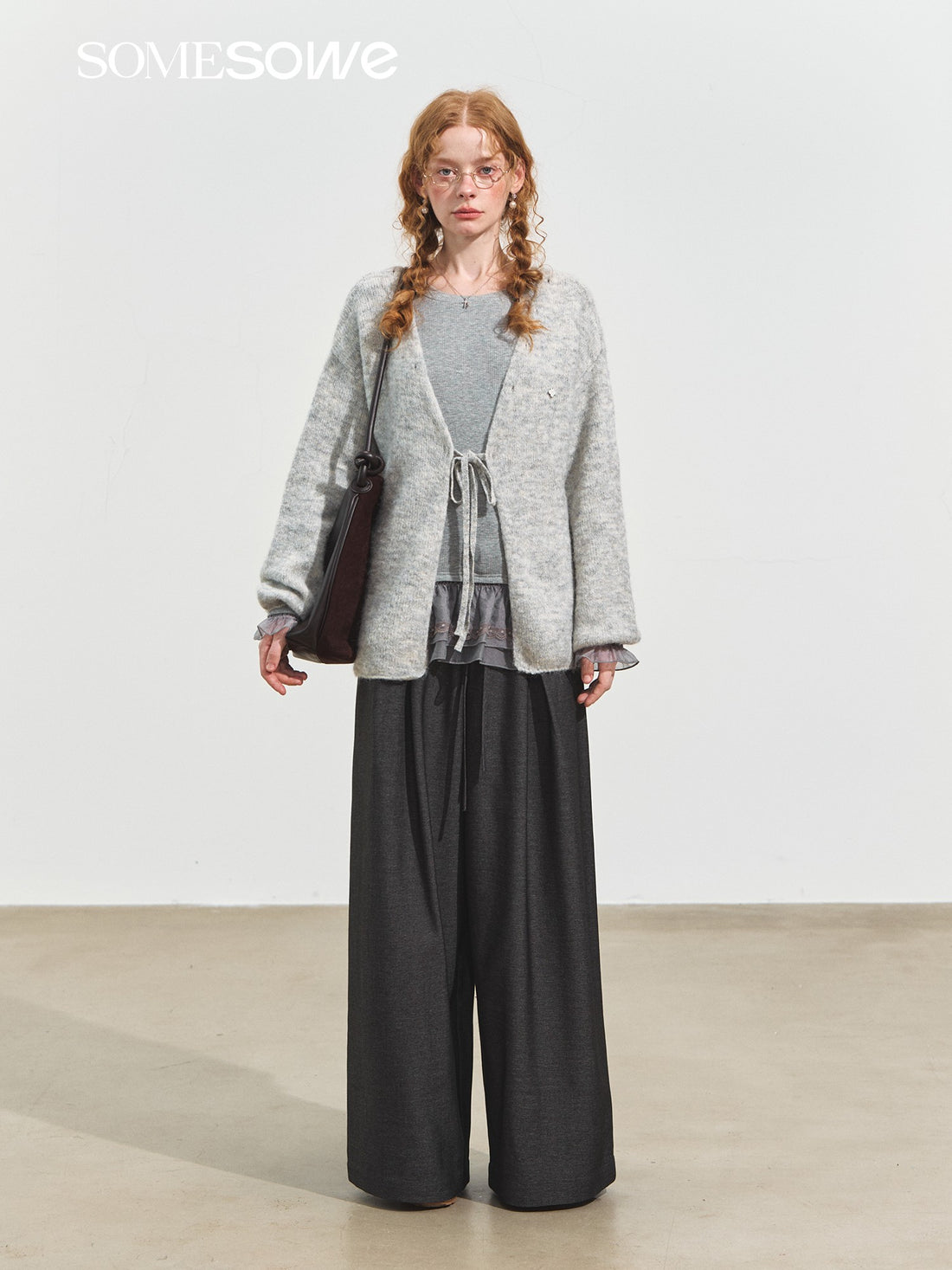 SOMESOWE S2508234 Lace up V-neck cardigan