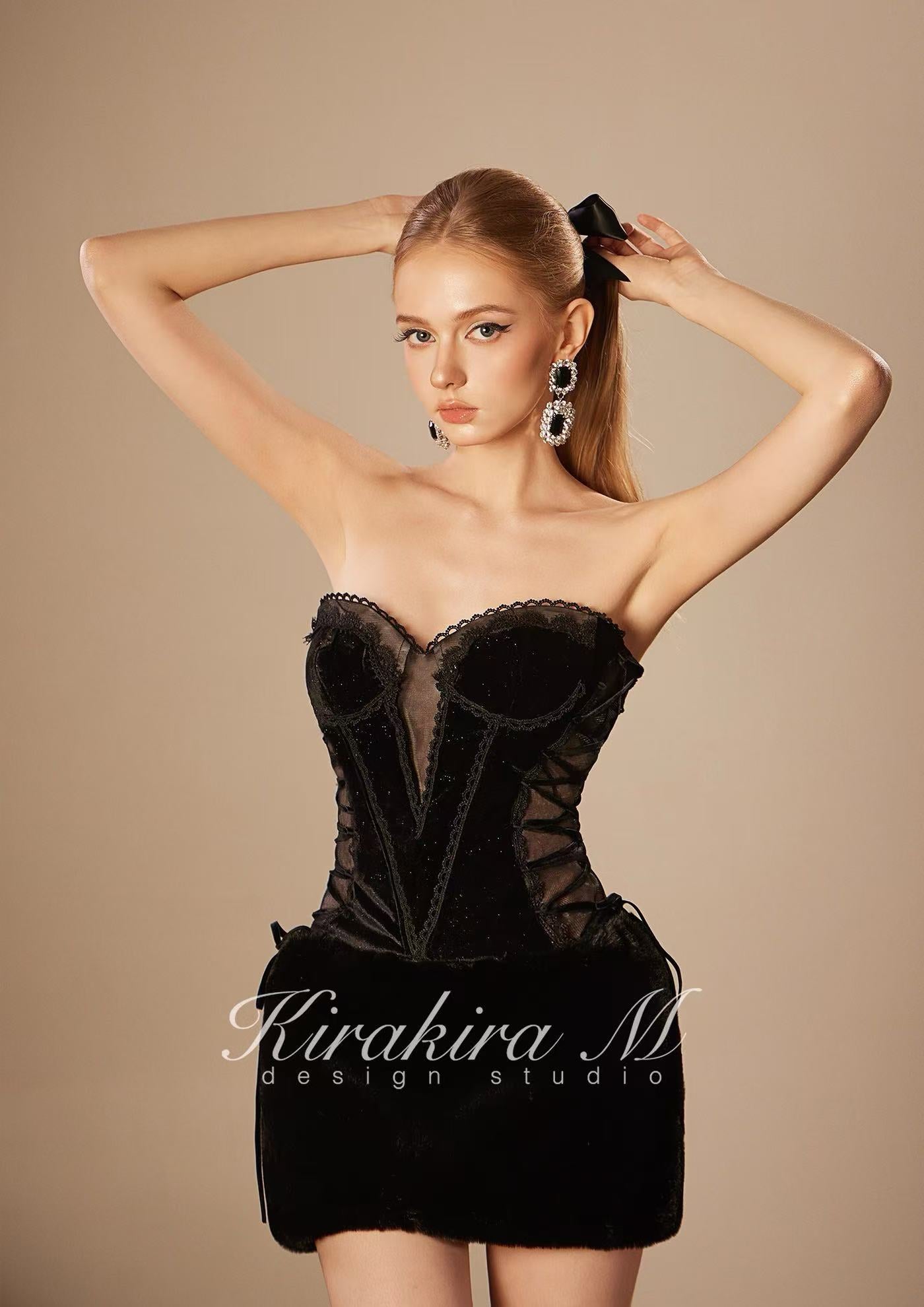 Kirakira.M K121145 &quot;Wonderlust&quot; Black velvet hairy strap dress